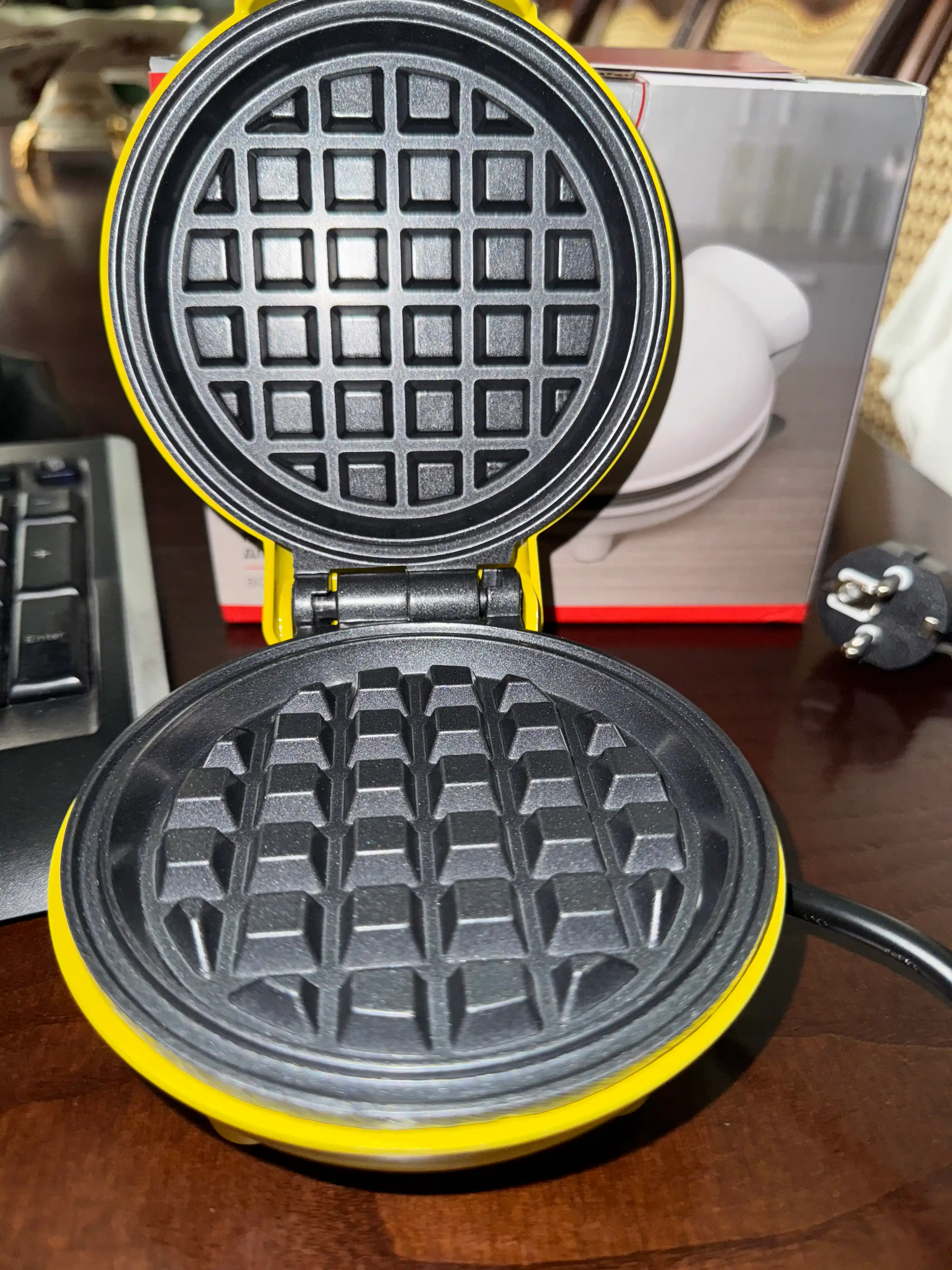 Мини-вафельница для венских вафель BQ ST2005, антипригарное покрытие Non-Stick