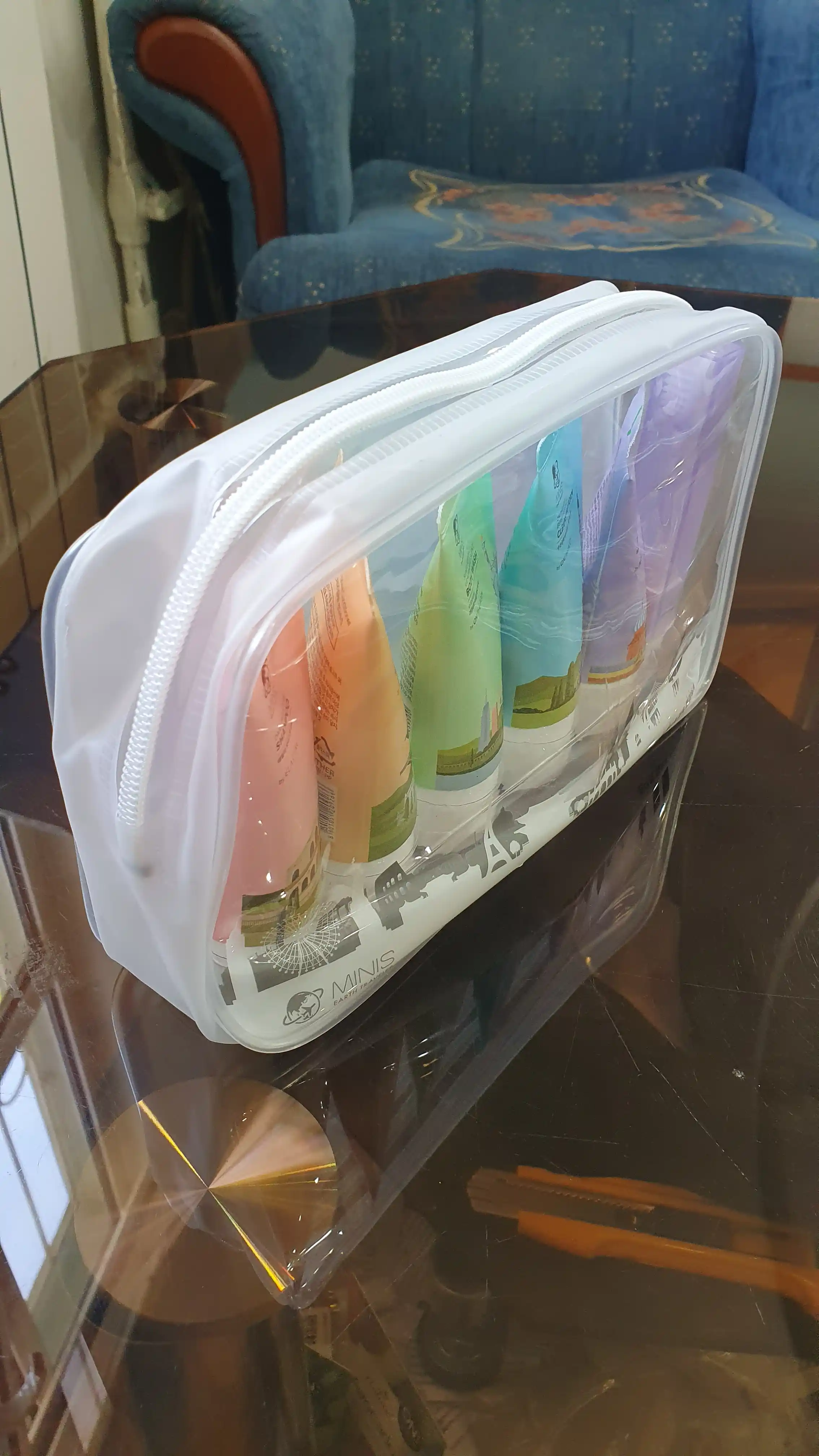 Universal kosmetika, gigiena sayohatlari to'plami LG H&H MINIS, 6 dona