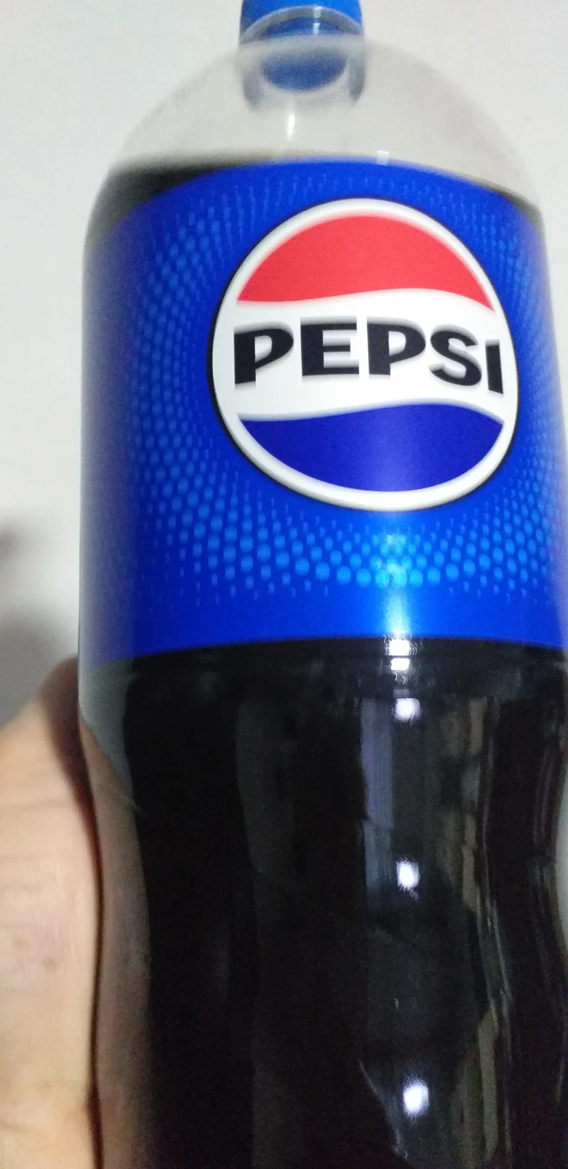 Gazlangan ichimlik Pepsi, 2 litr