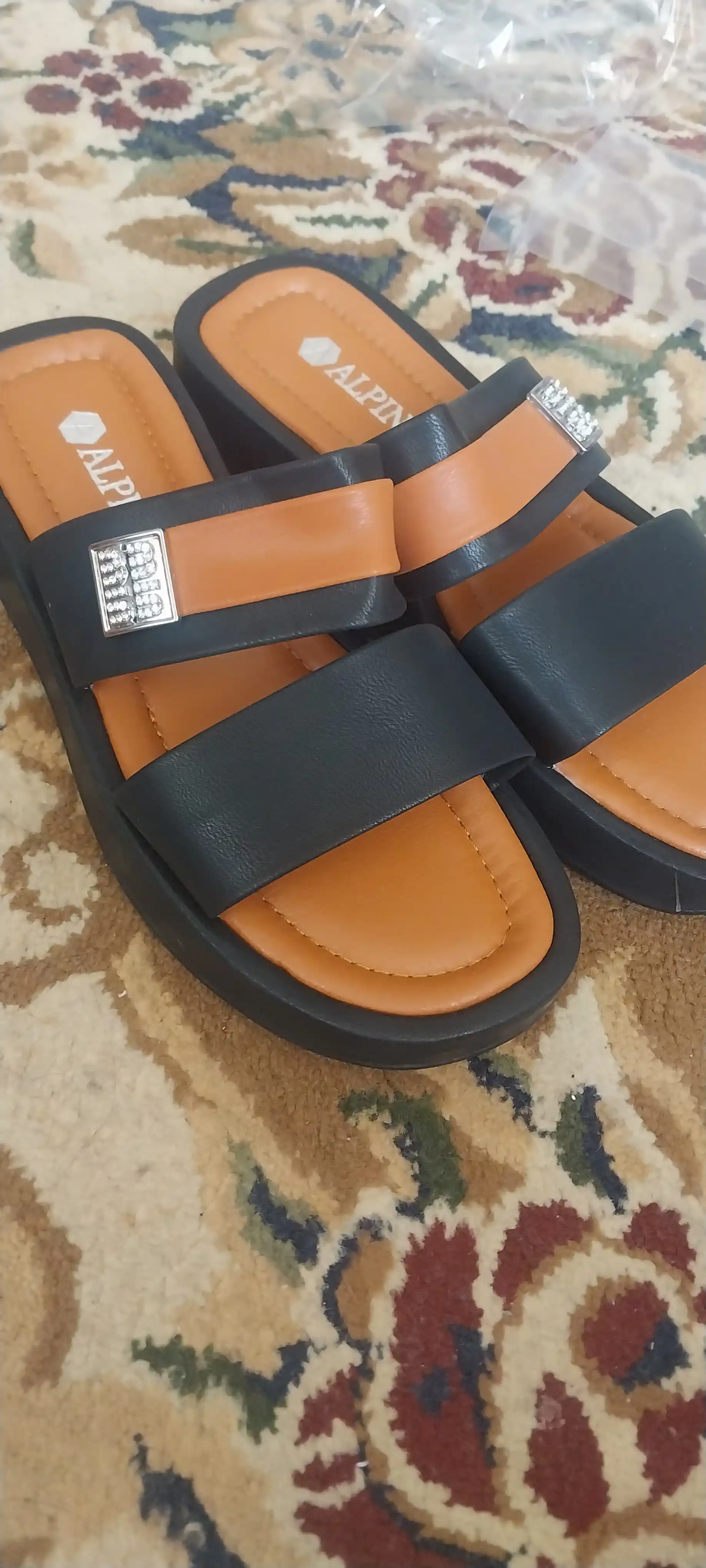 Ayollar uchun shippaklar, 36-40