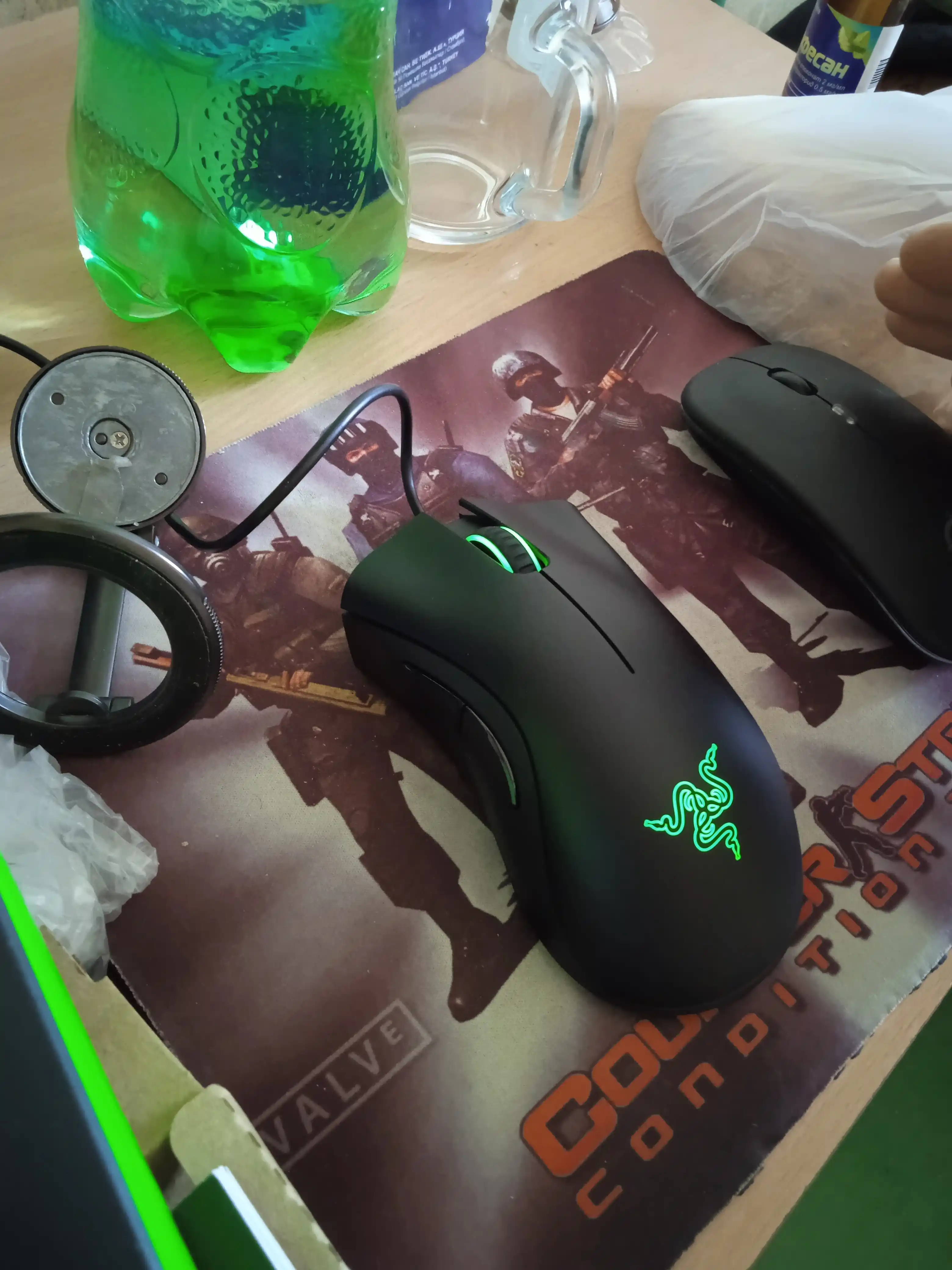 Razer DeathAdder Essential simli oyin sichqonchasi, 5 ta tugma, 6400 DPI, Synapse 3.0 soft