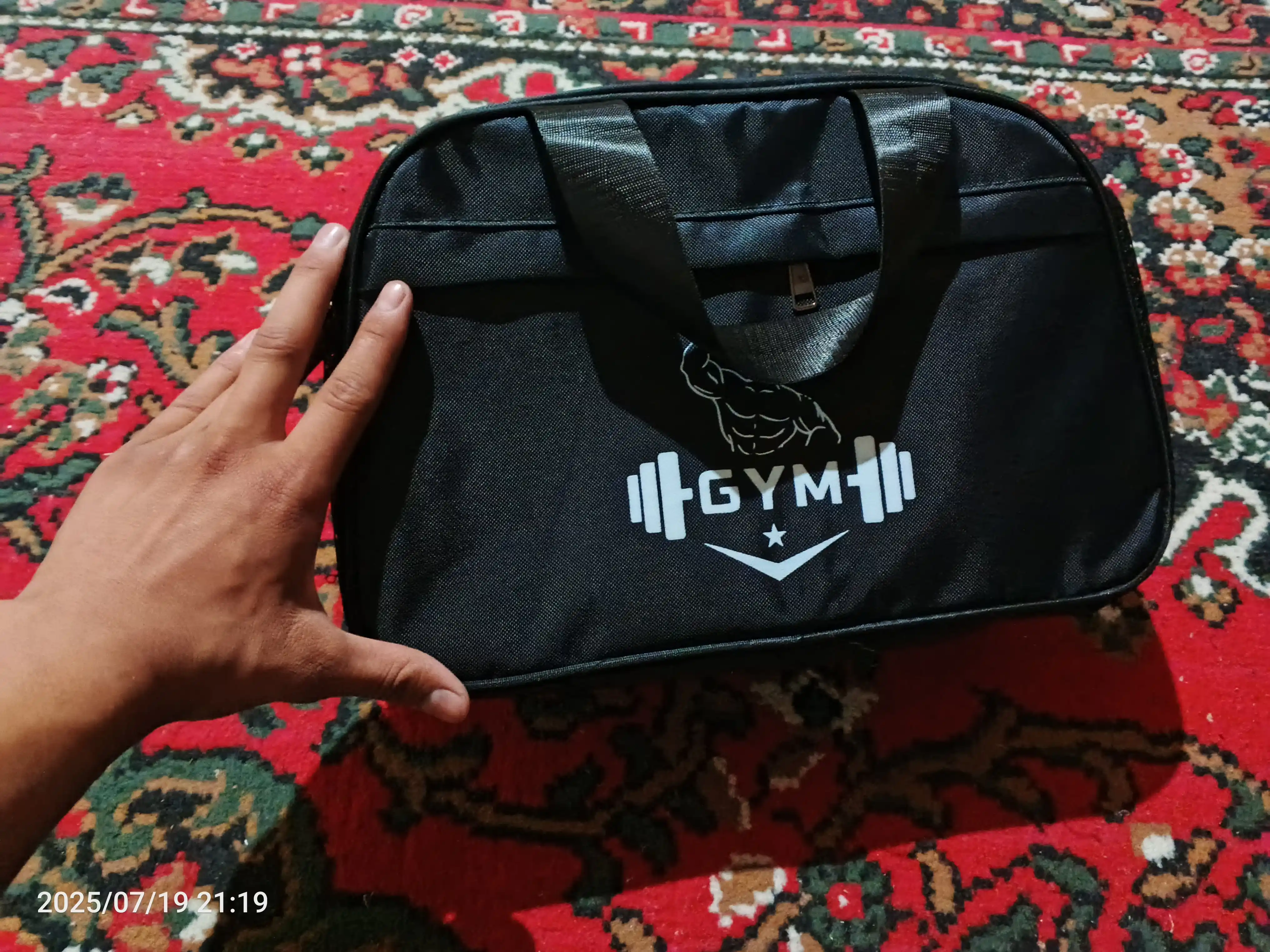 Turli sport turlari, sayohat va kundalik foydalanish uchun sport sumkasi