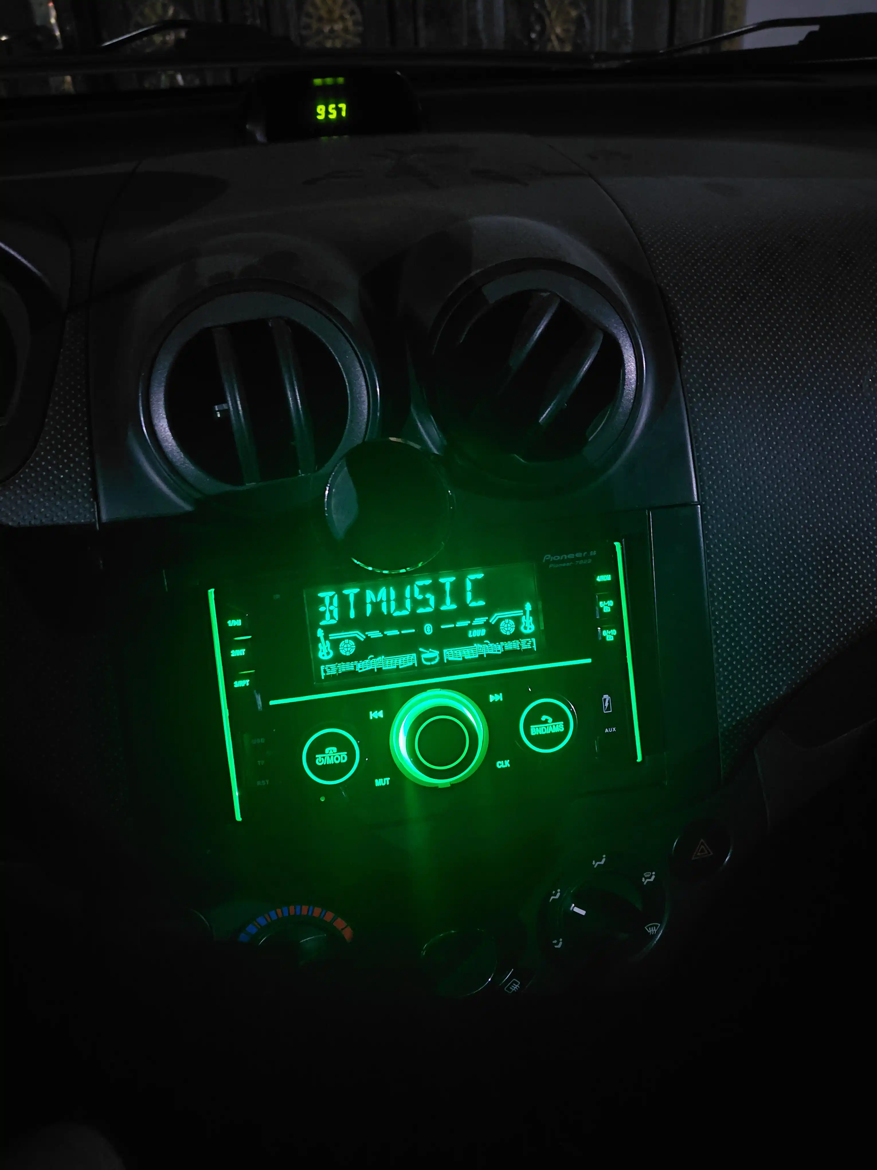 Avtomobil uchun magnitofonlar avtomagnitola avto MP3 avto radio