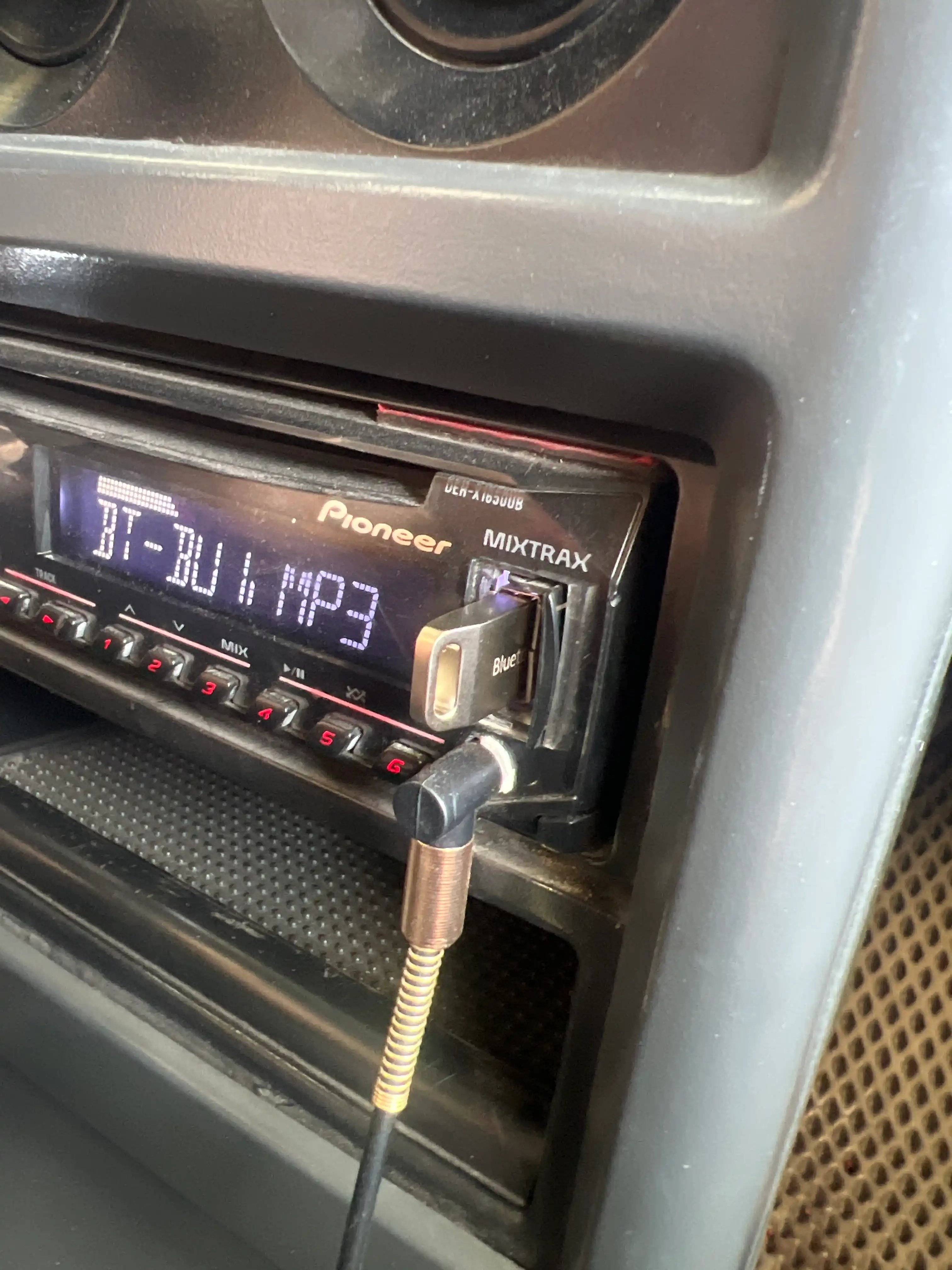 Адаптер для автомобильной магнитолы, USB/Bluetooth, для подключения Bluetooth к магнитоле