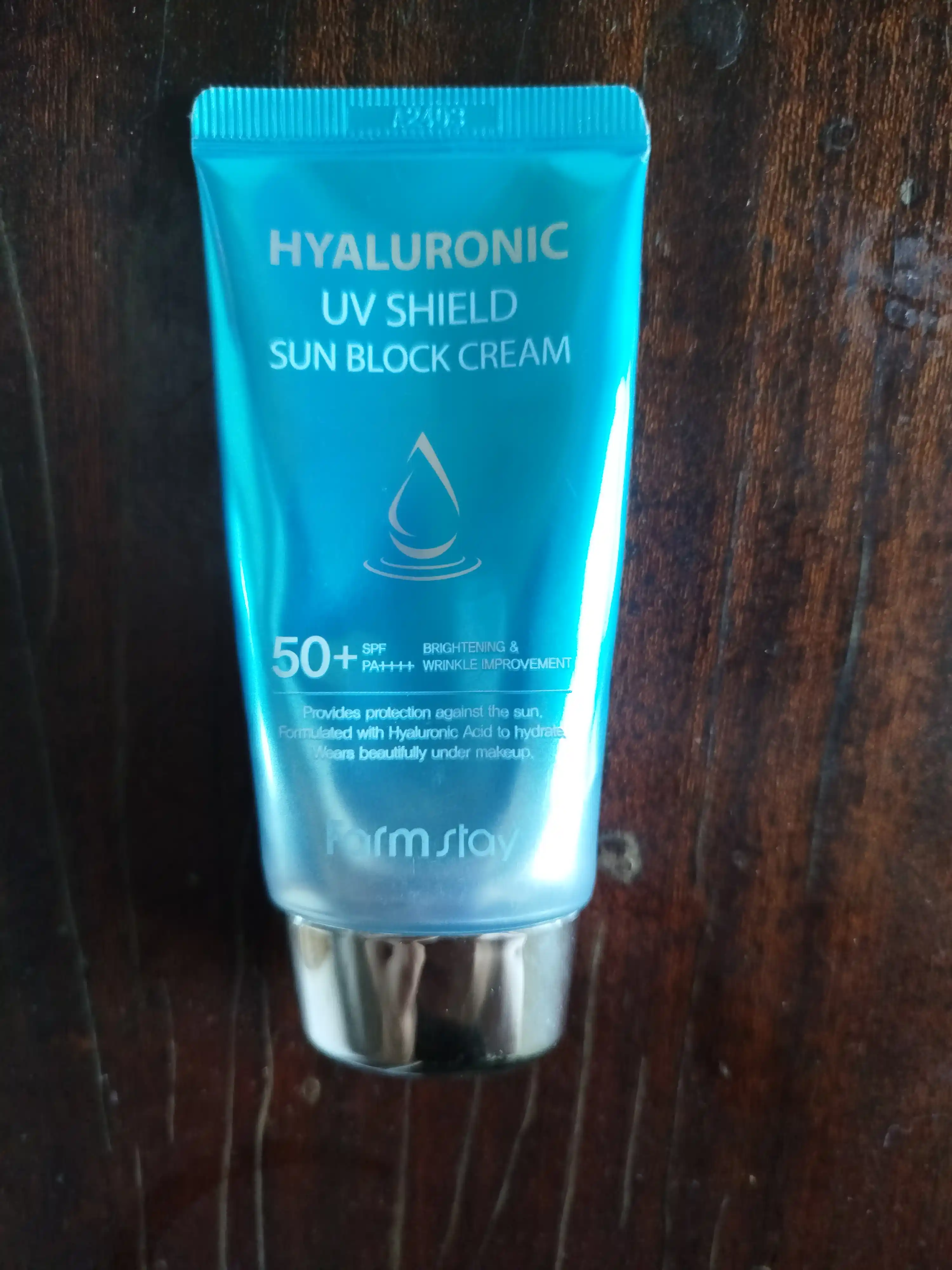 Namlovchi quyoshdan himoyalovchi krem, Hyaluronic UV, zagar, SPF50+ PA+++, 70 g