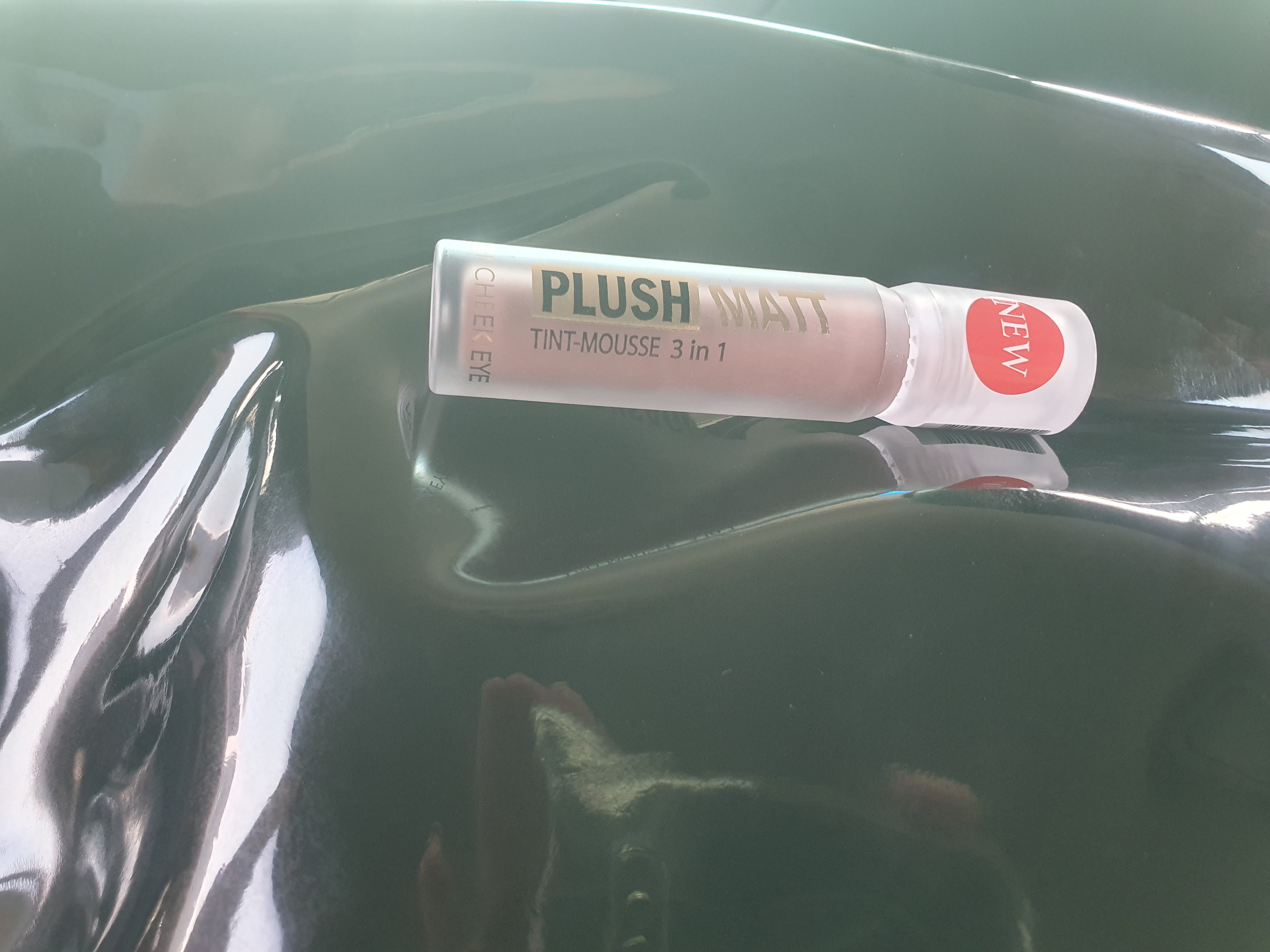Тинт-мусс для губ, щек и век PLUSH MATT, 3 в 1, LUXVISAGE