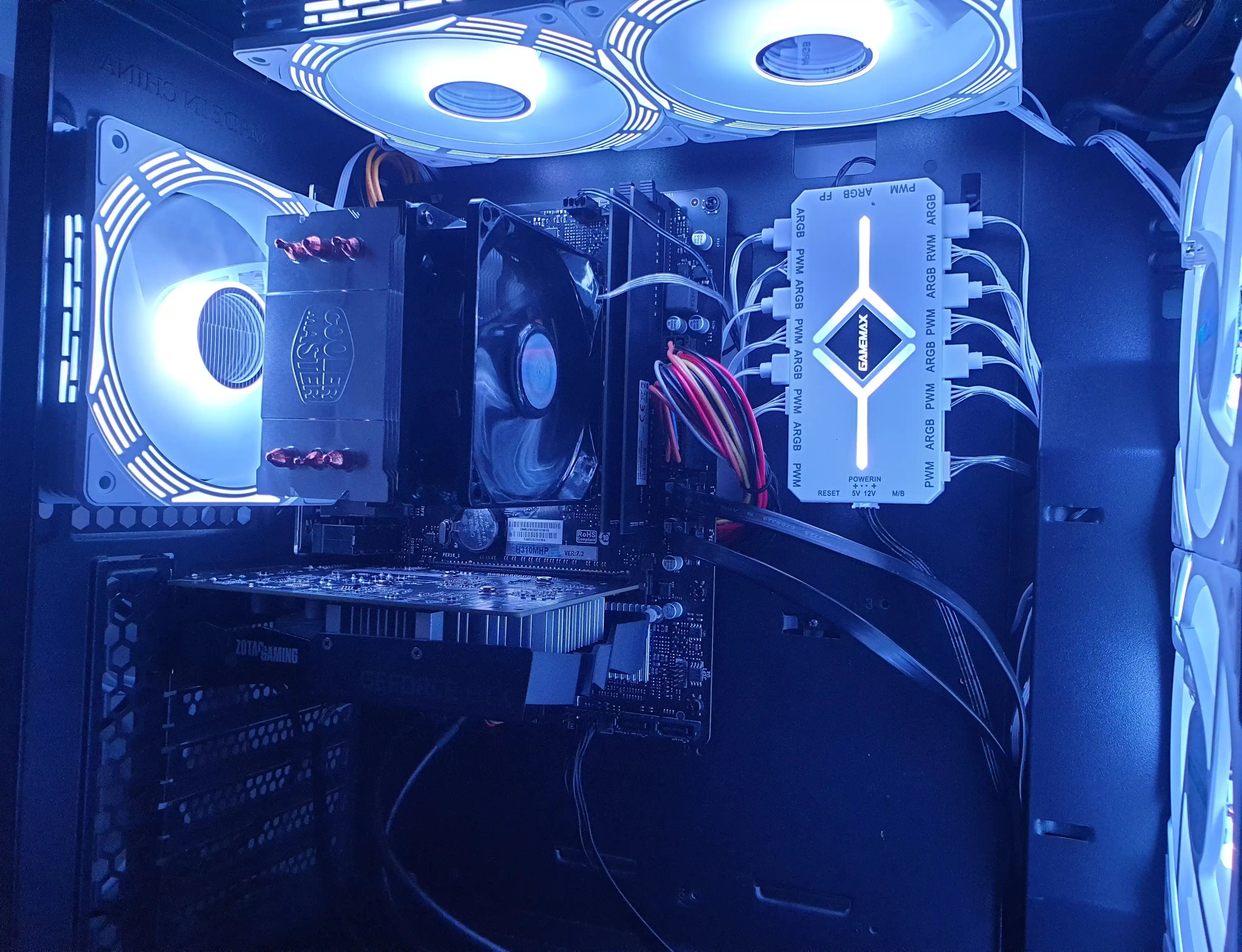 Набор вентиляторов GameMax KF300 3×120 мм ARGB с V4.0 HUB и пультом управления