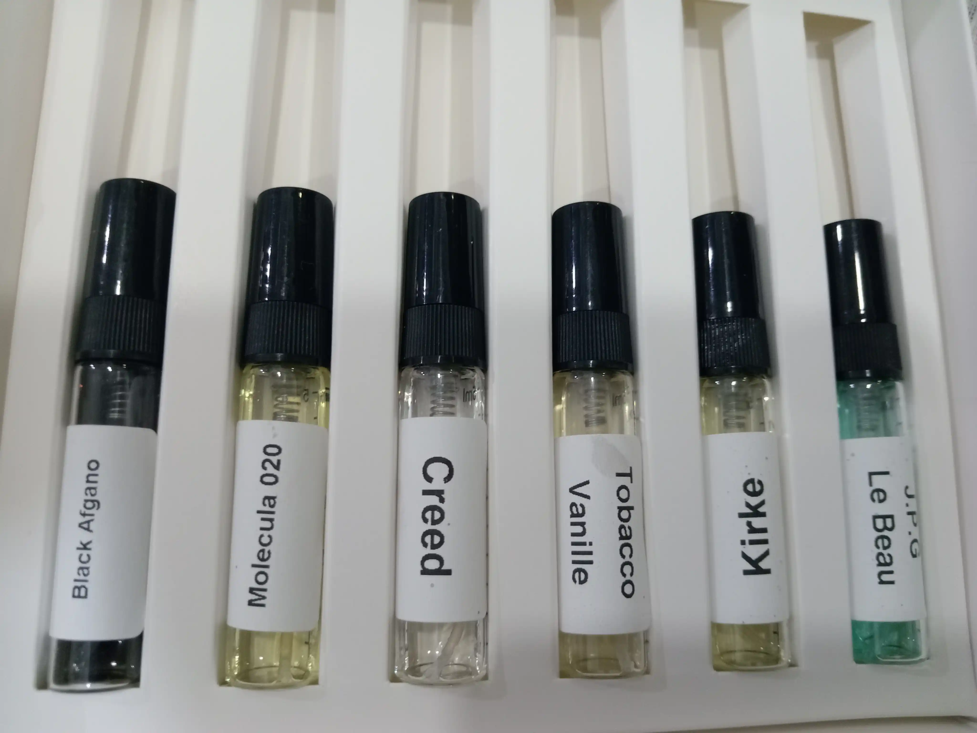 Erkaklar uchun atir nabor, Kirke, Molekula, Symphony, Le Beau, Marijuana, Tobacco Vanille