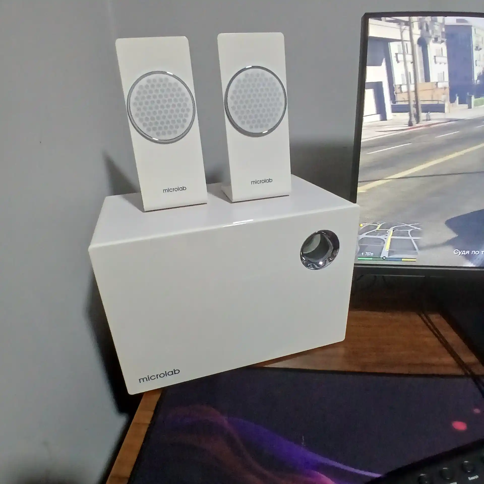 Компьютерная акустика калонки Microlab M-660BT white, 54 Ватт