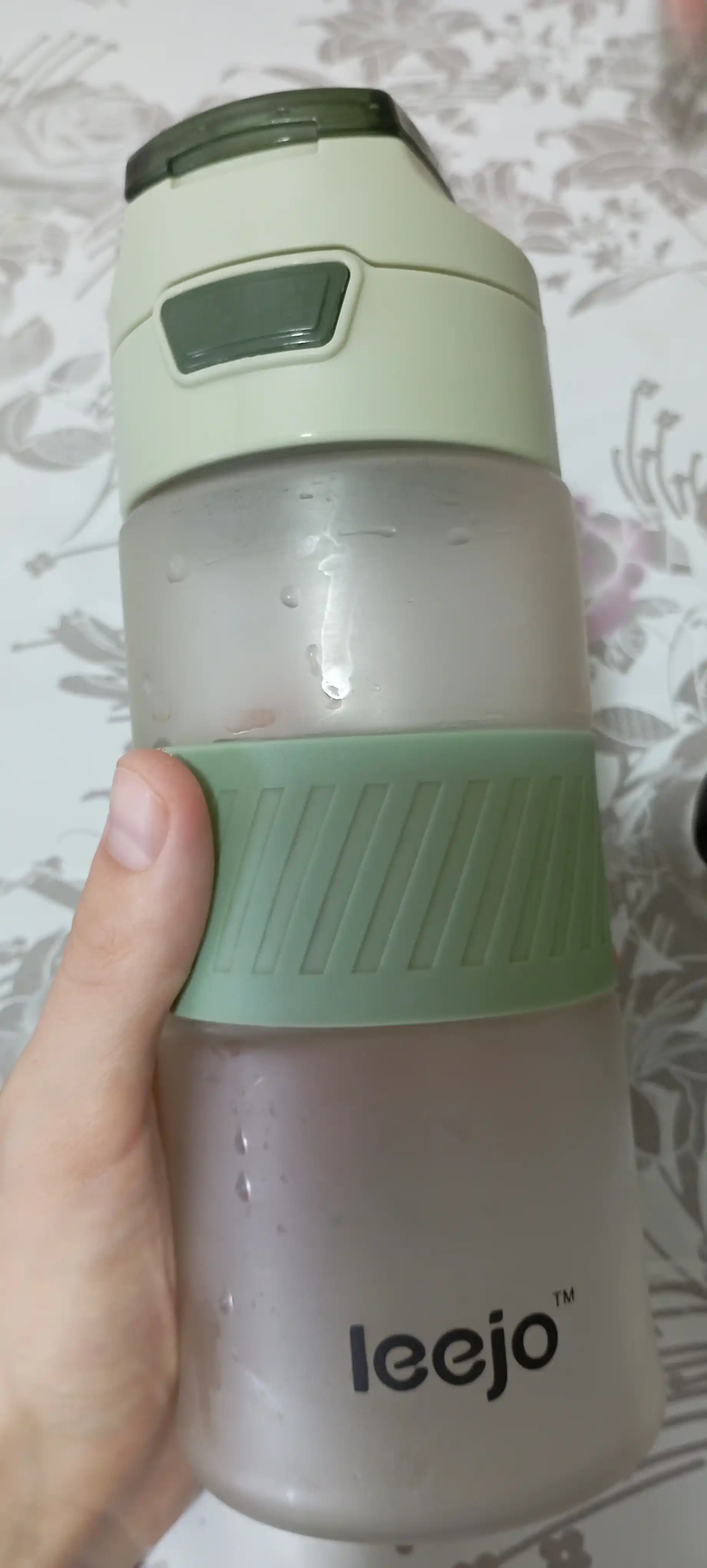 Бутылка для воды спортивная для напитков и фитнеса