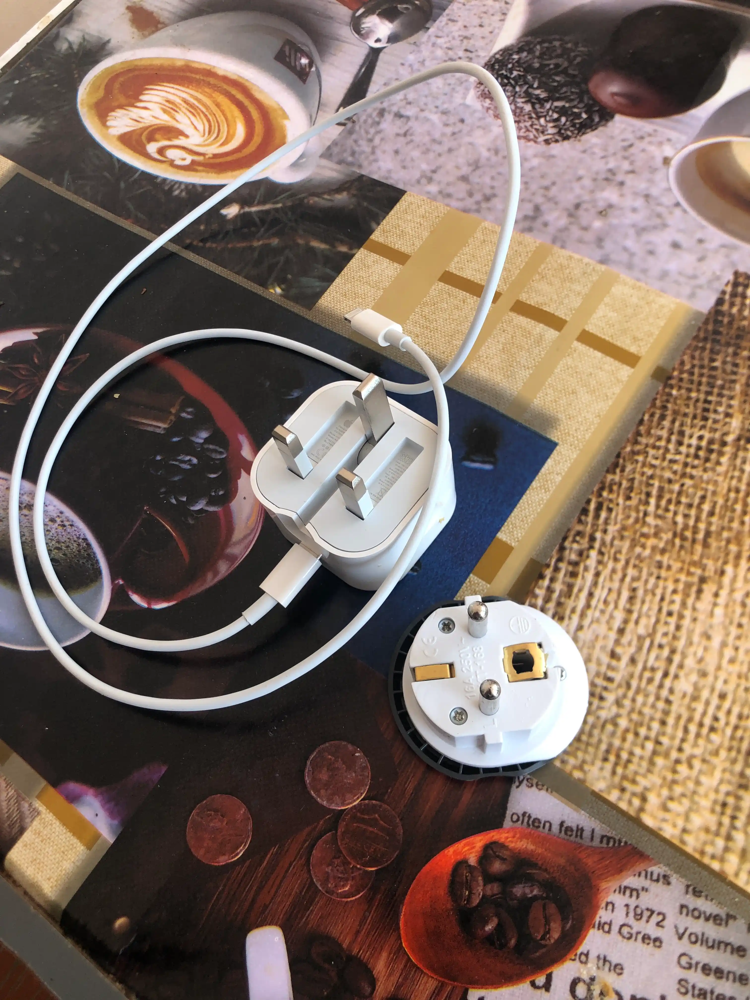 Zaryadchik iPhone uchun, blok Type-C, PD, kabel Type-C/Lightning, 20W. + So'vg'a