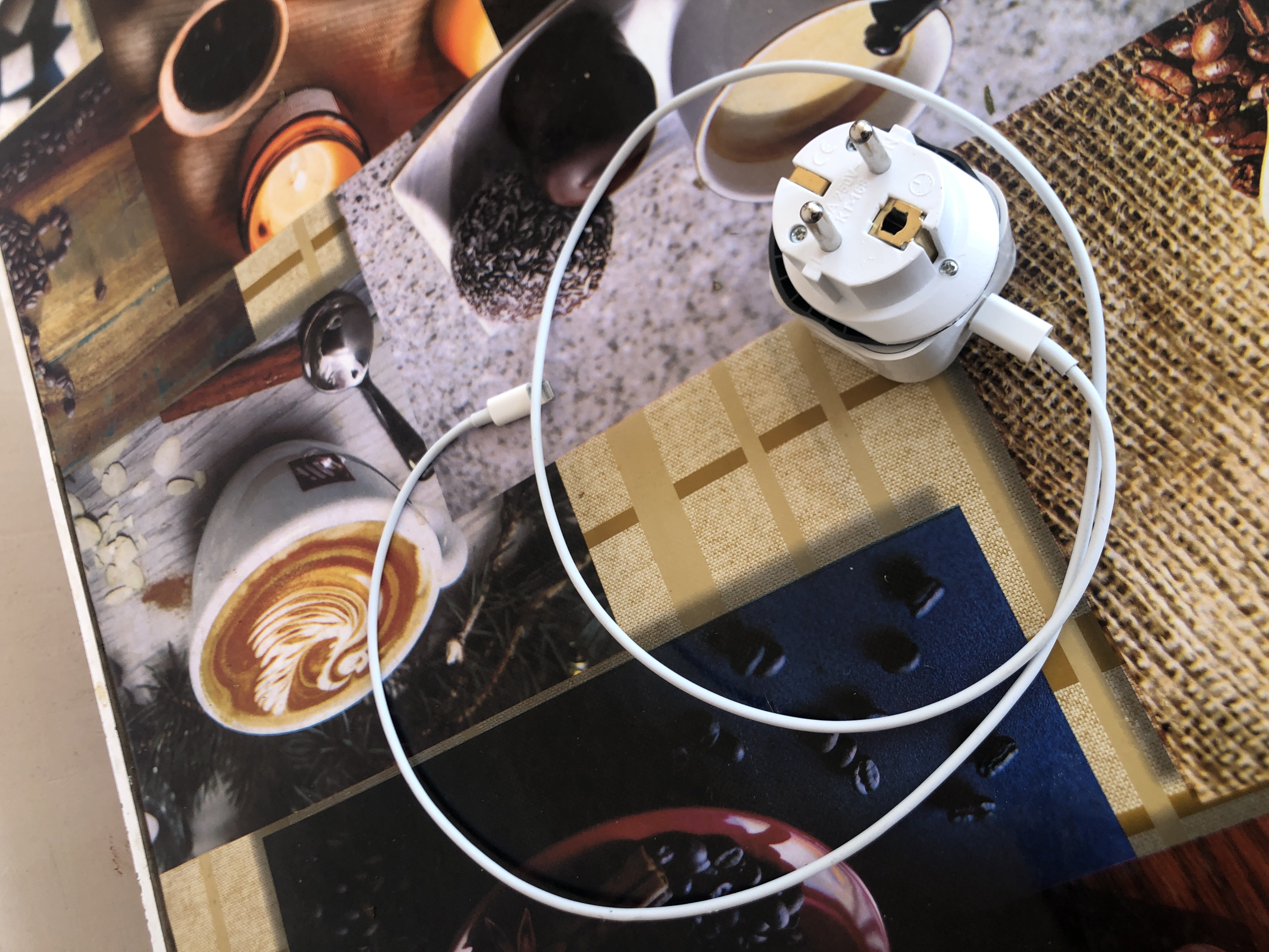 Zaryadchik iPhone uchun, blok Type-C, PD, kabel Type-C/Lightning, 20W. + So'vg'a