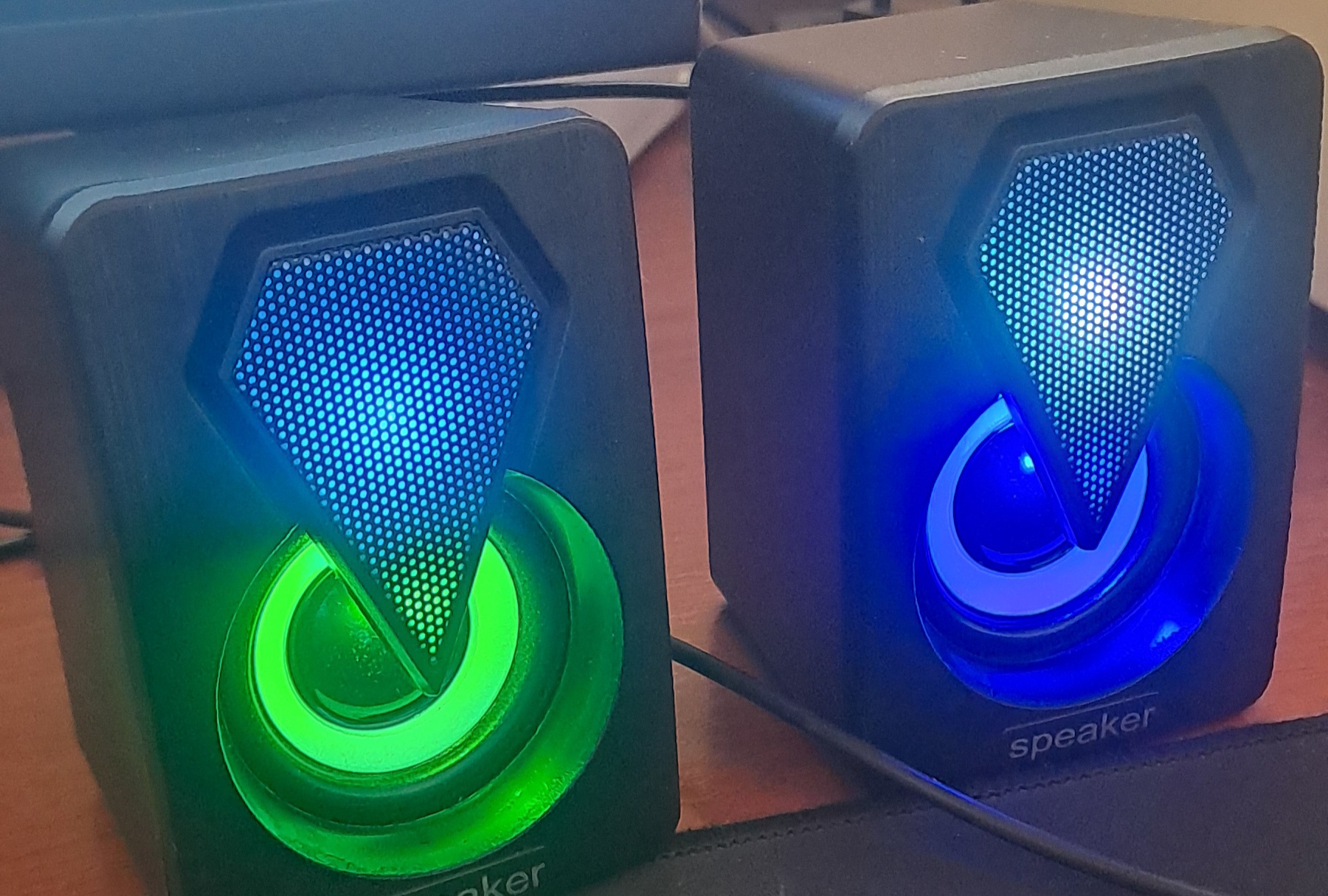 Колонки мини с RGB подсветкой, для компьютеров, смартфонов и ноутбуков, USB