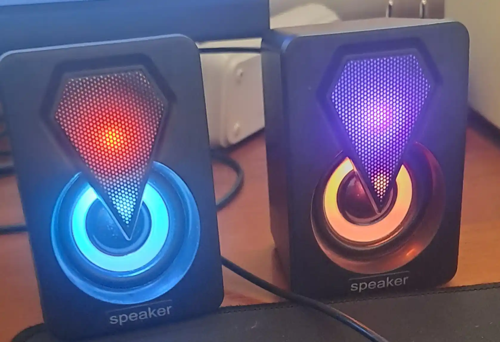 Колонки мини с RGB подсветкой, для компьютеров, смартфонов и ноутбуков, USB