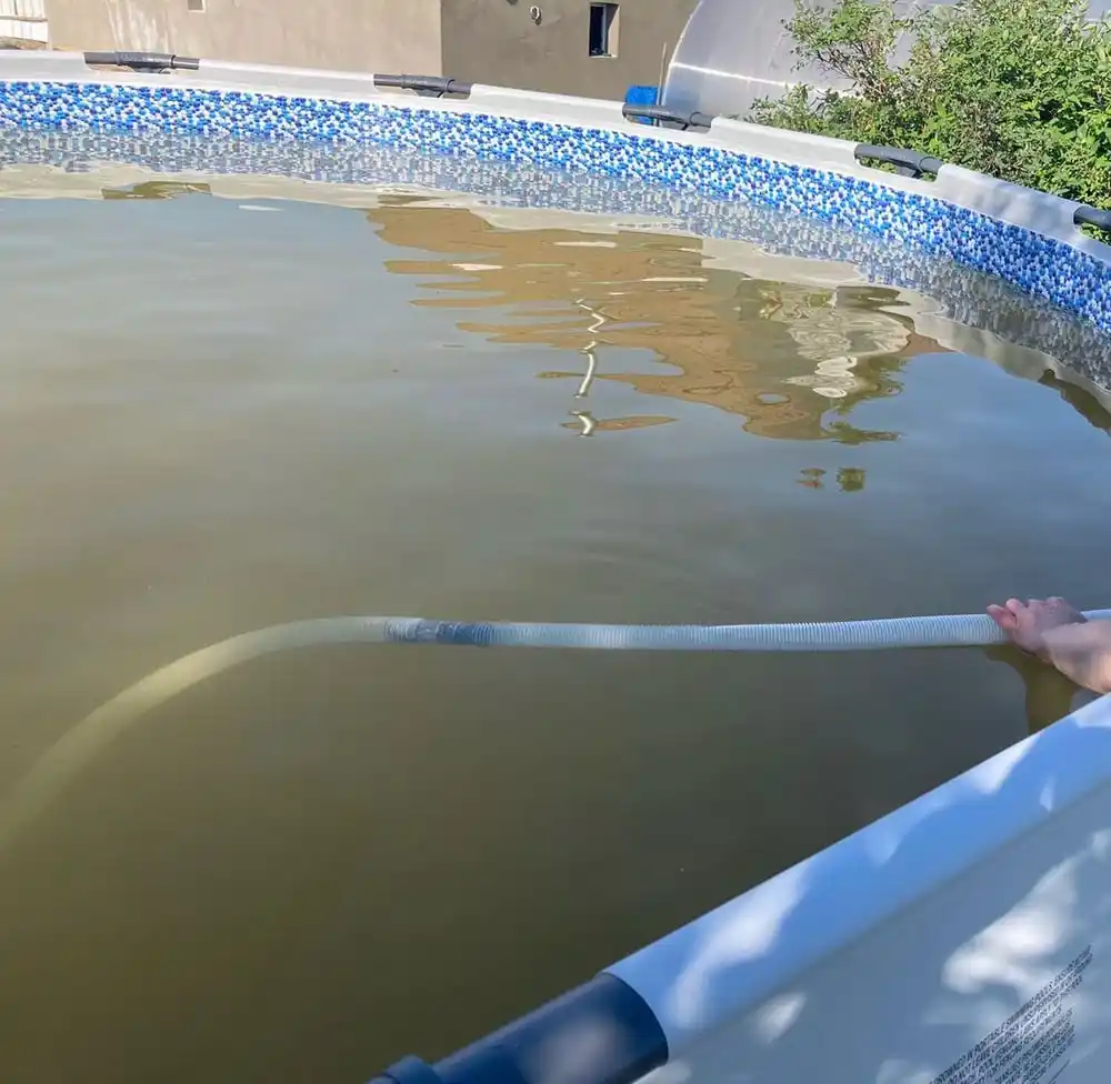 Средство для осветления и устранения загрязнений в воде в бассейне, Флокулянт