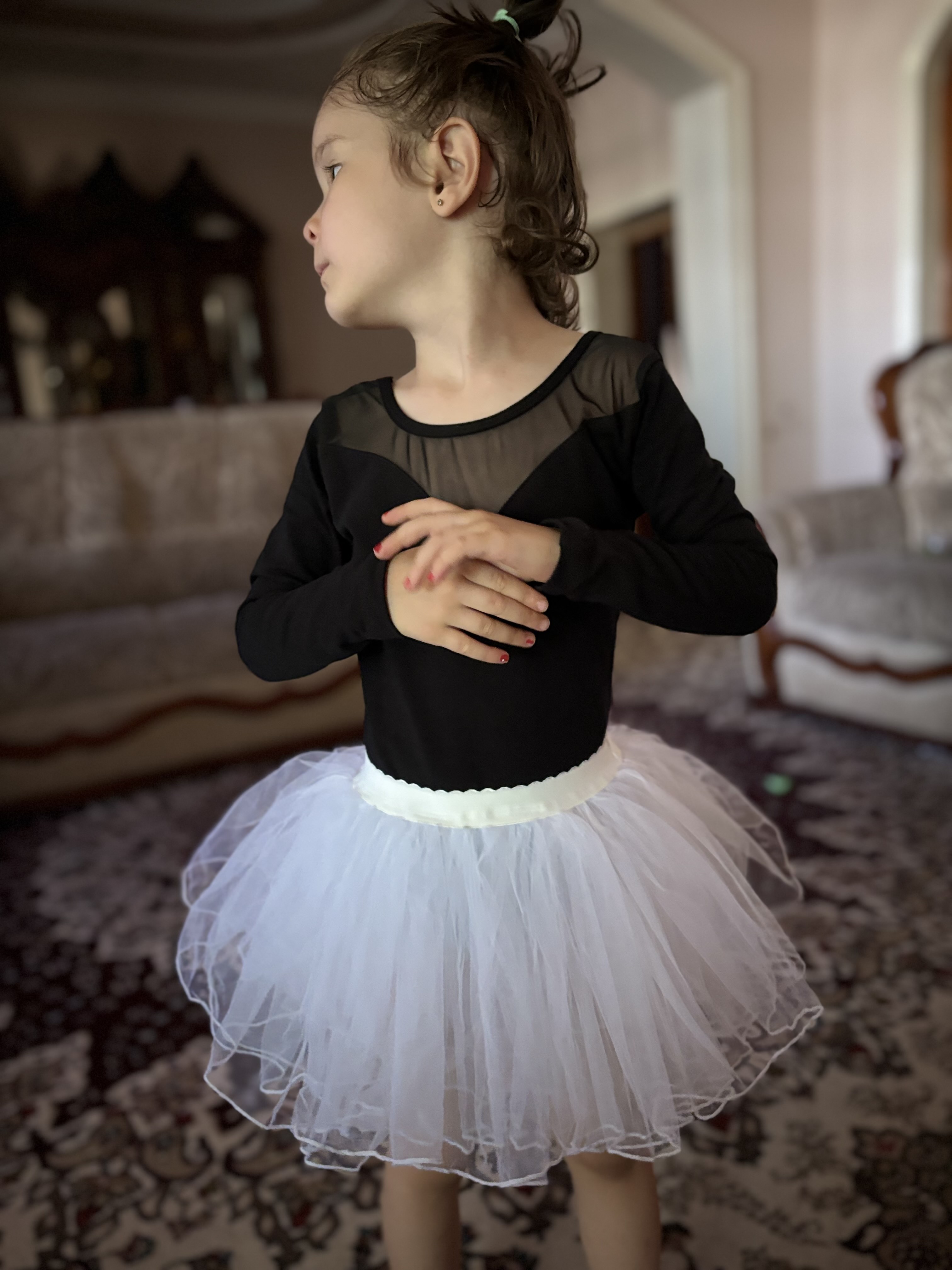 Gimnastika, raqs va balet uchun trikotaj forma, uzun va kalta yengli
