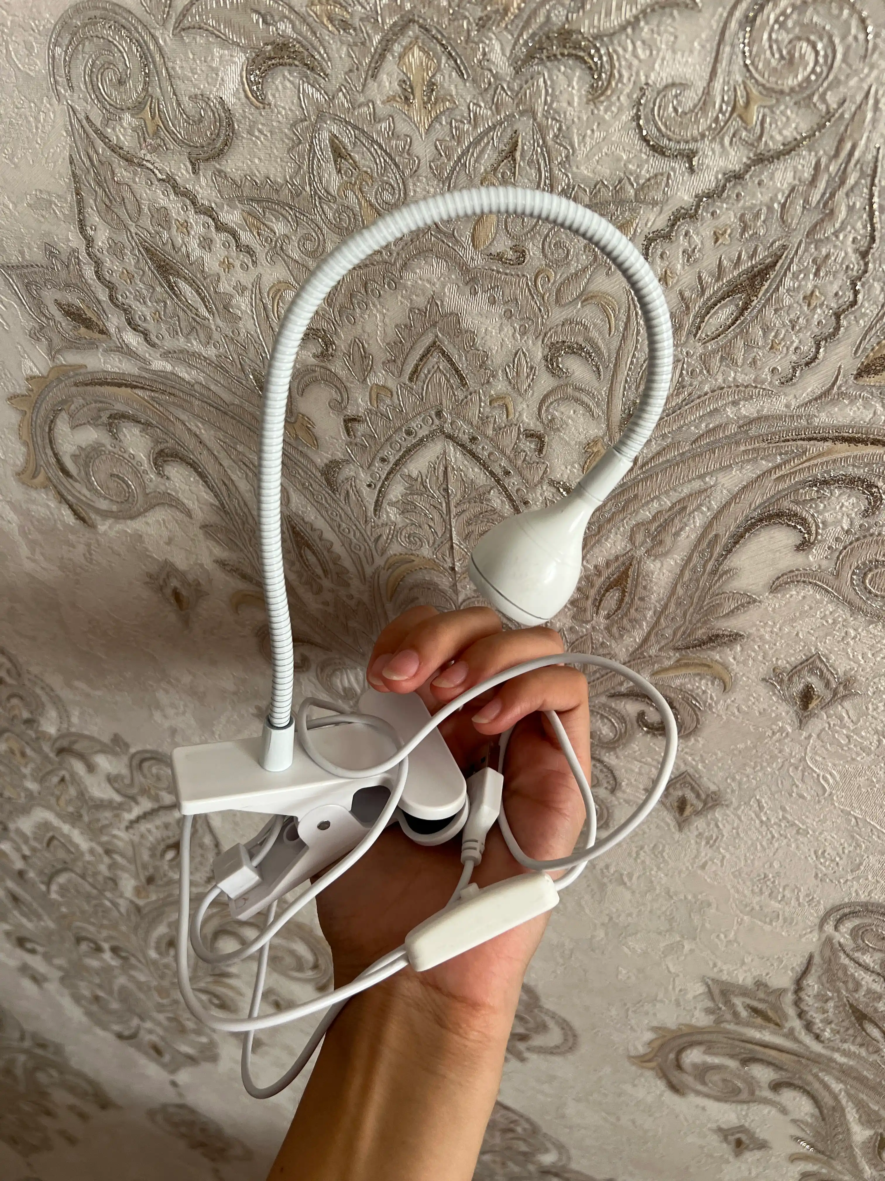Manikyur va pedikyur uchun professional ultrabinafsha chiroqli lampa