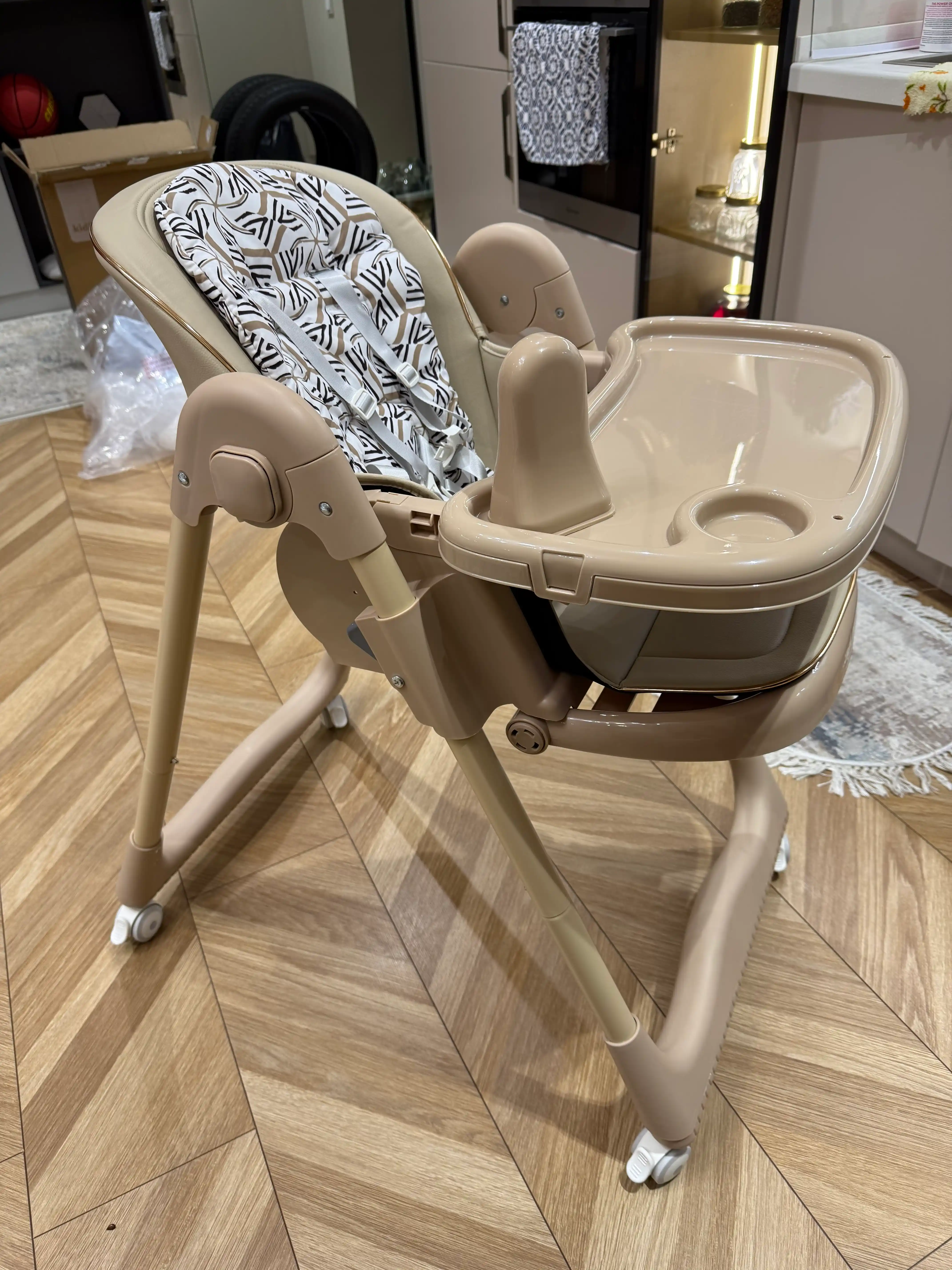 Детский стульчик для кормления KIDILO  KD-006