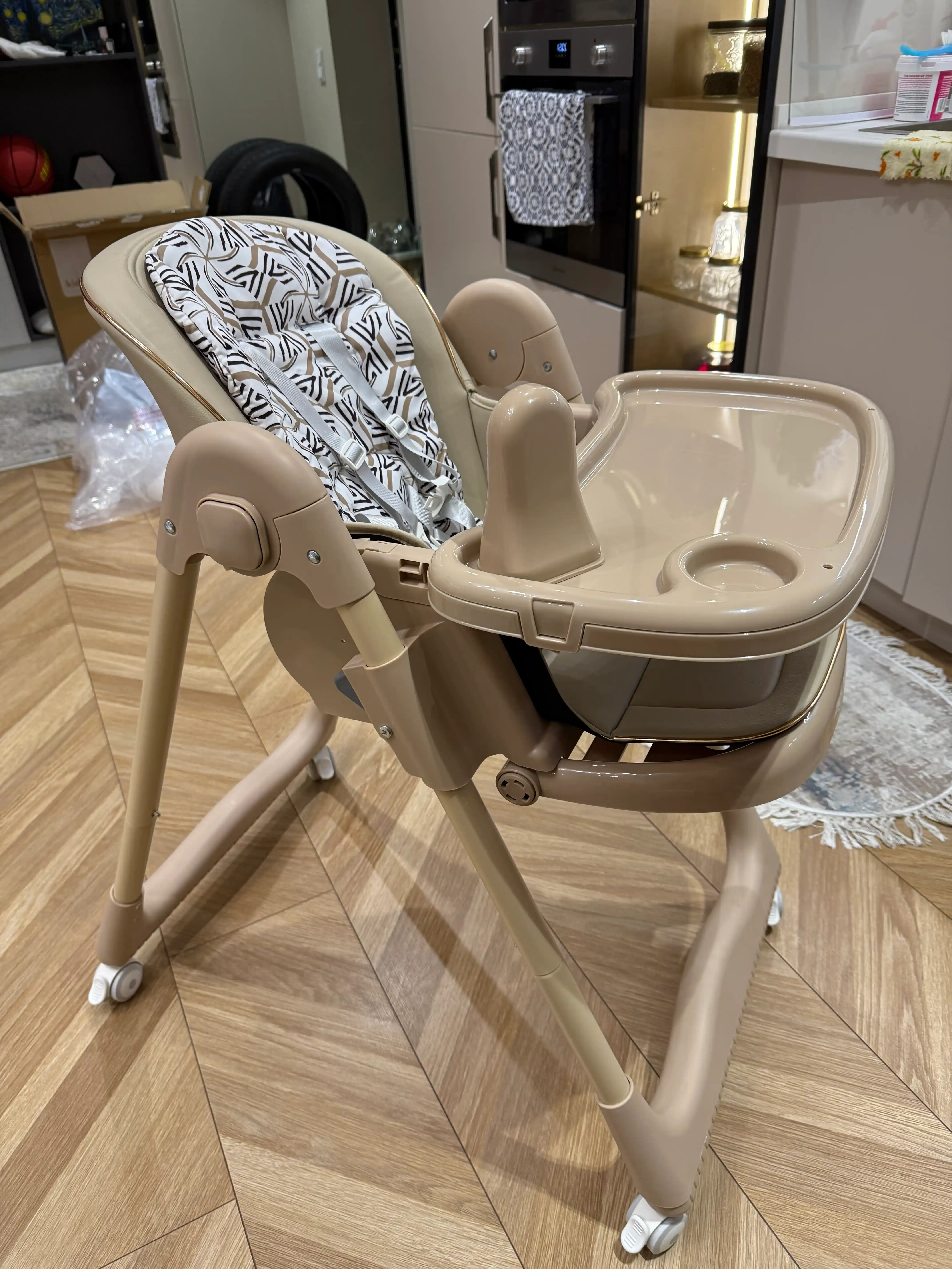 Детский стульчик для кормления KIDILO  KD-006