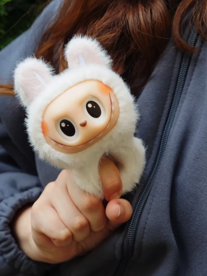 Лабубу мягкая игрушка браслет монстр — FANTOY-LABUBRA-БЕЛЫЙ