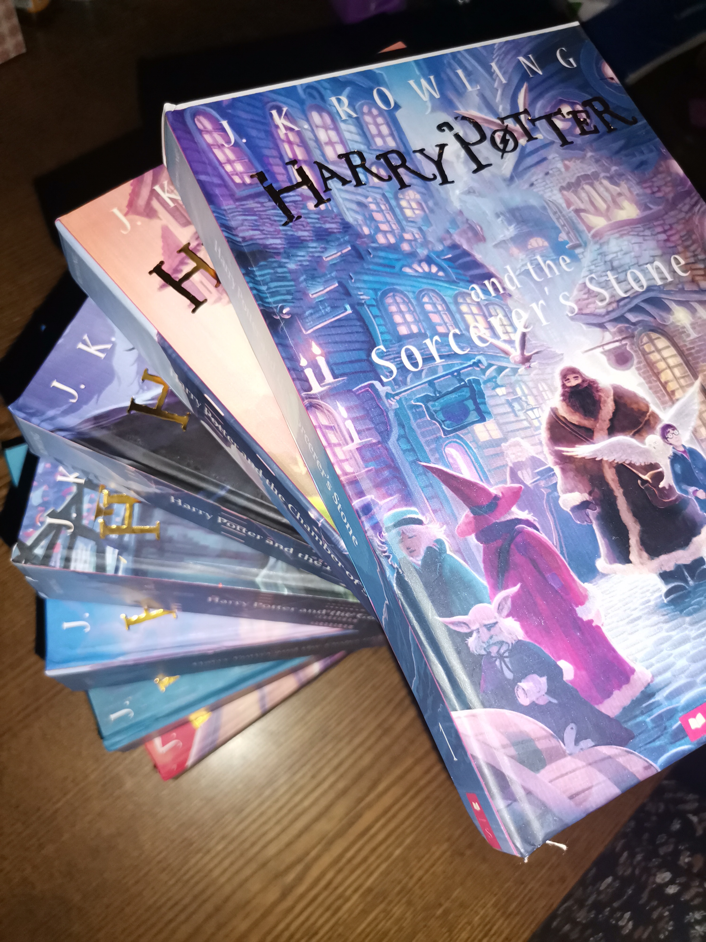 Harry Potter Complete Book Series in English. Special Edition Boxed Set by J.K. Rowling