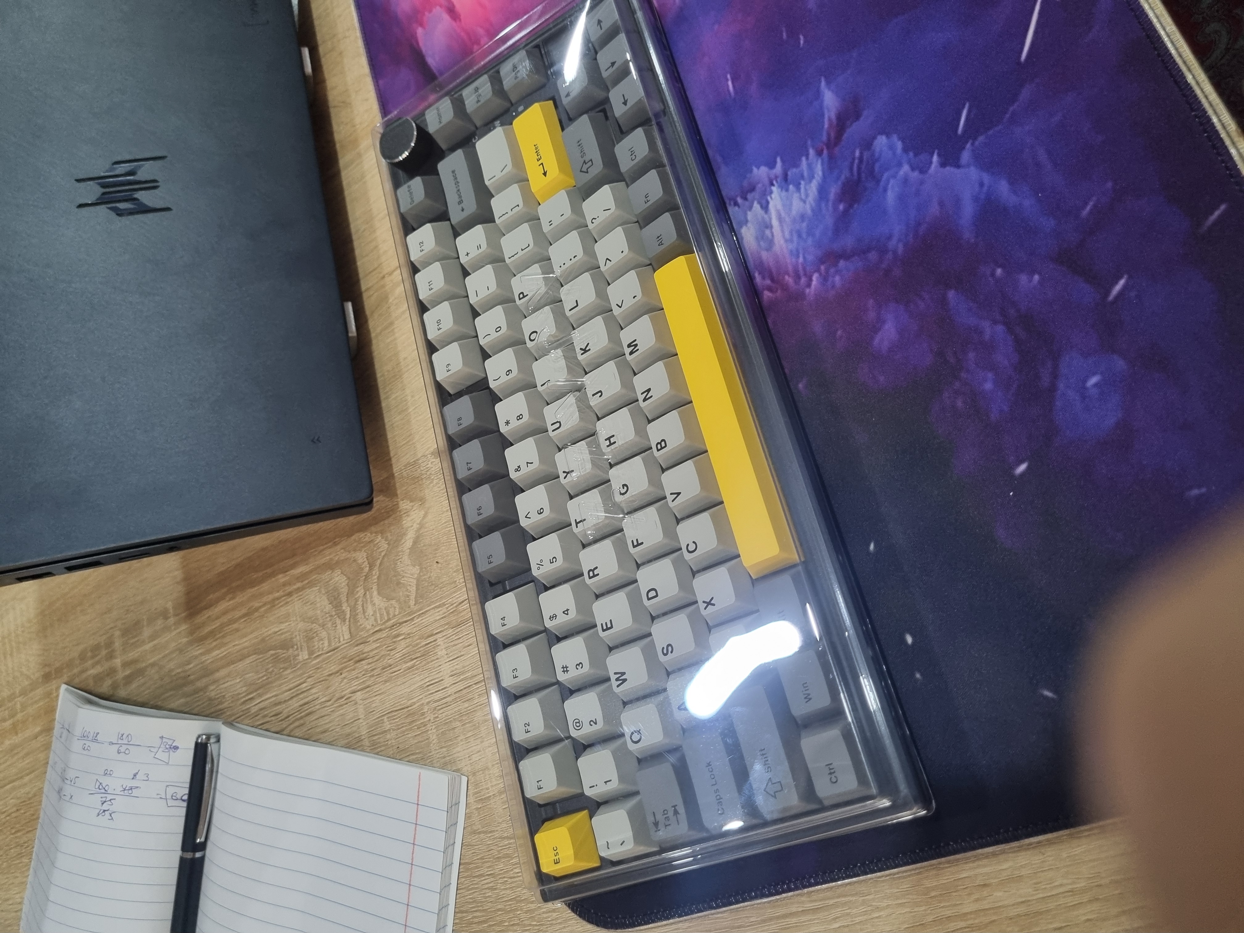 AJAZZ AK820 Pro mexanik klaviaturasi, o‘yin, simli, simsiz, Bluetooth, RGB