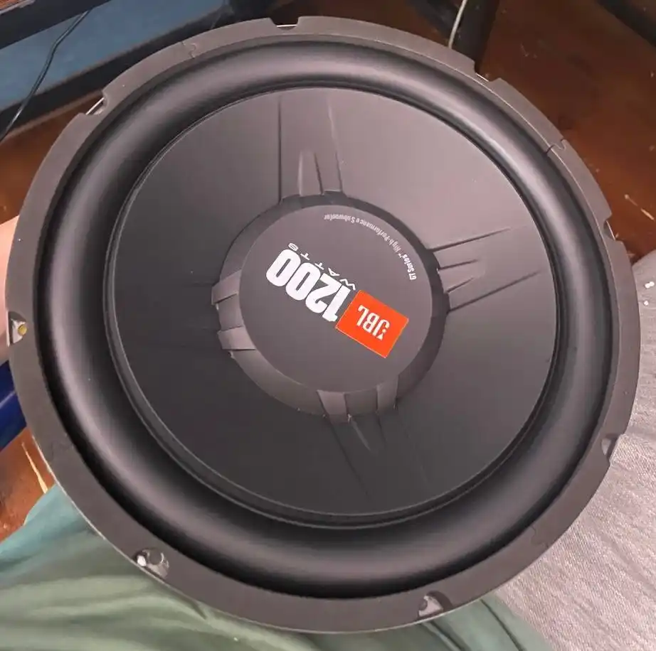 Сабвуфер JBL GT5-S12, 1200 Вт мощный бас и чистый звук