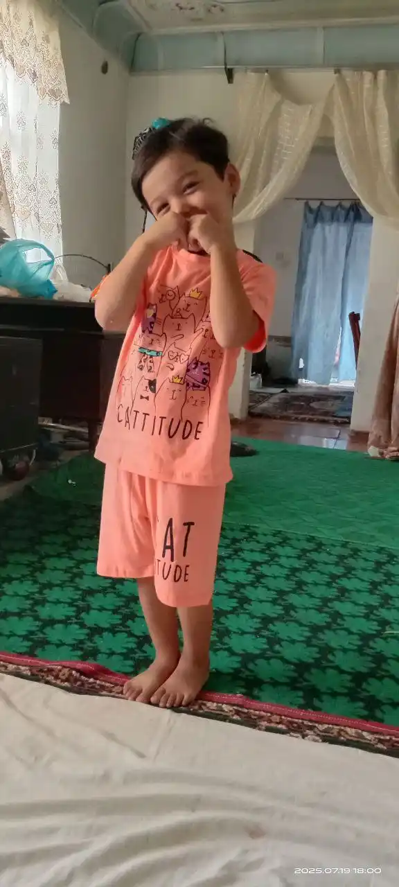 Футболка и шорты для девочек 5-8 лет, CHASTE