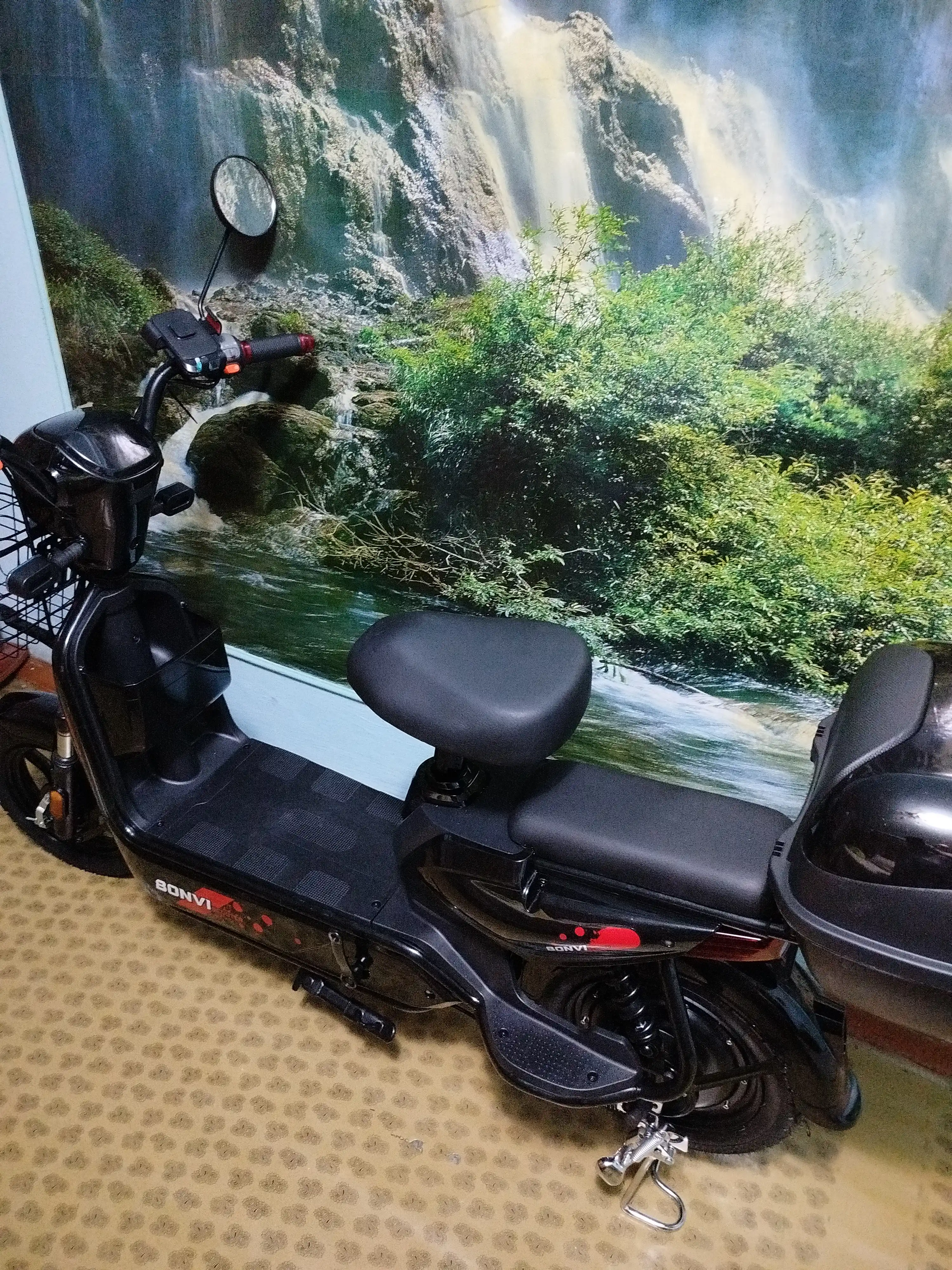 Электроскутер Drongo R14 с бонусом в комплекте