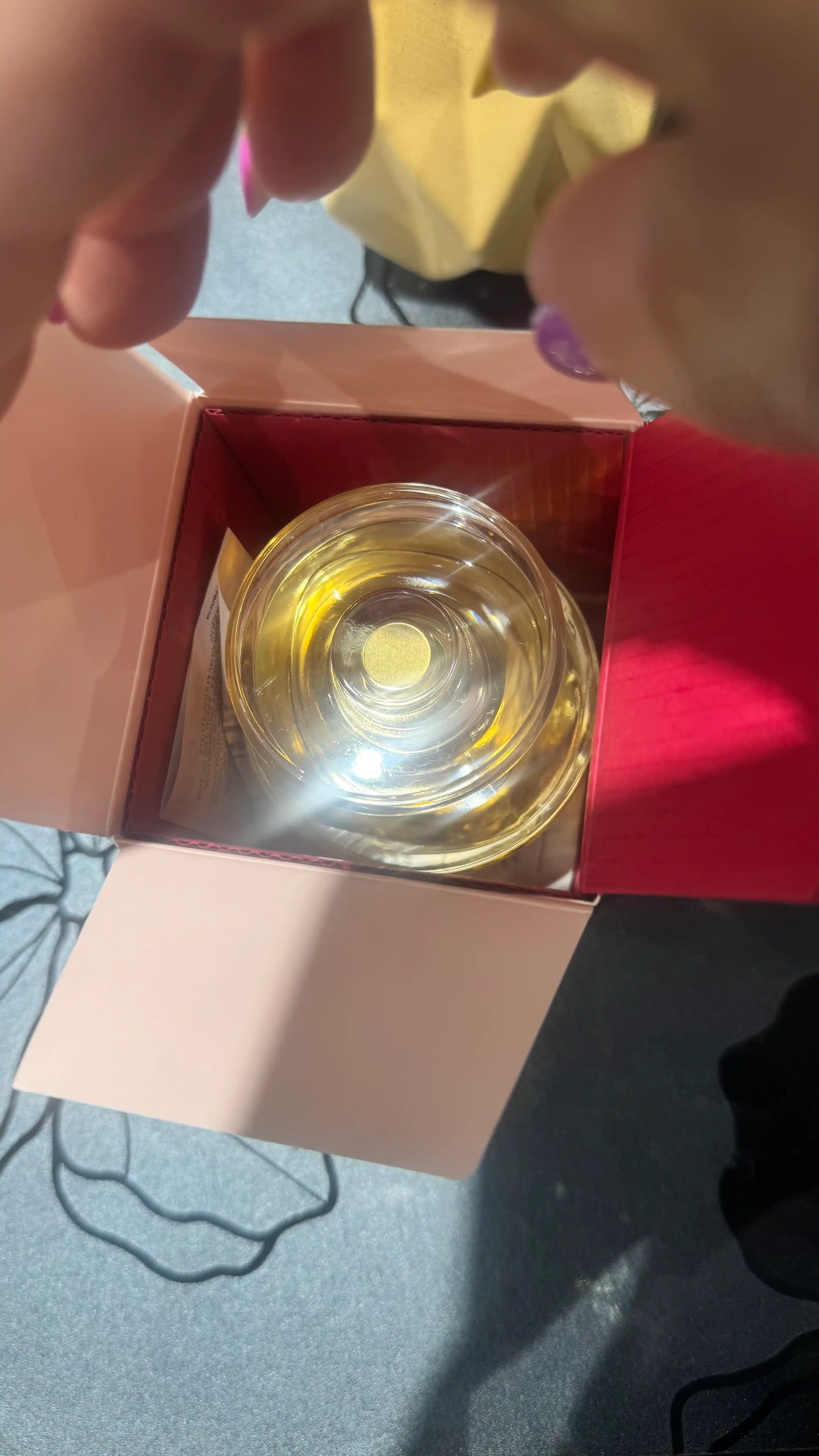 Atir ayollar uchun Illuminea, 50 ml