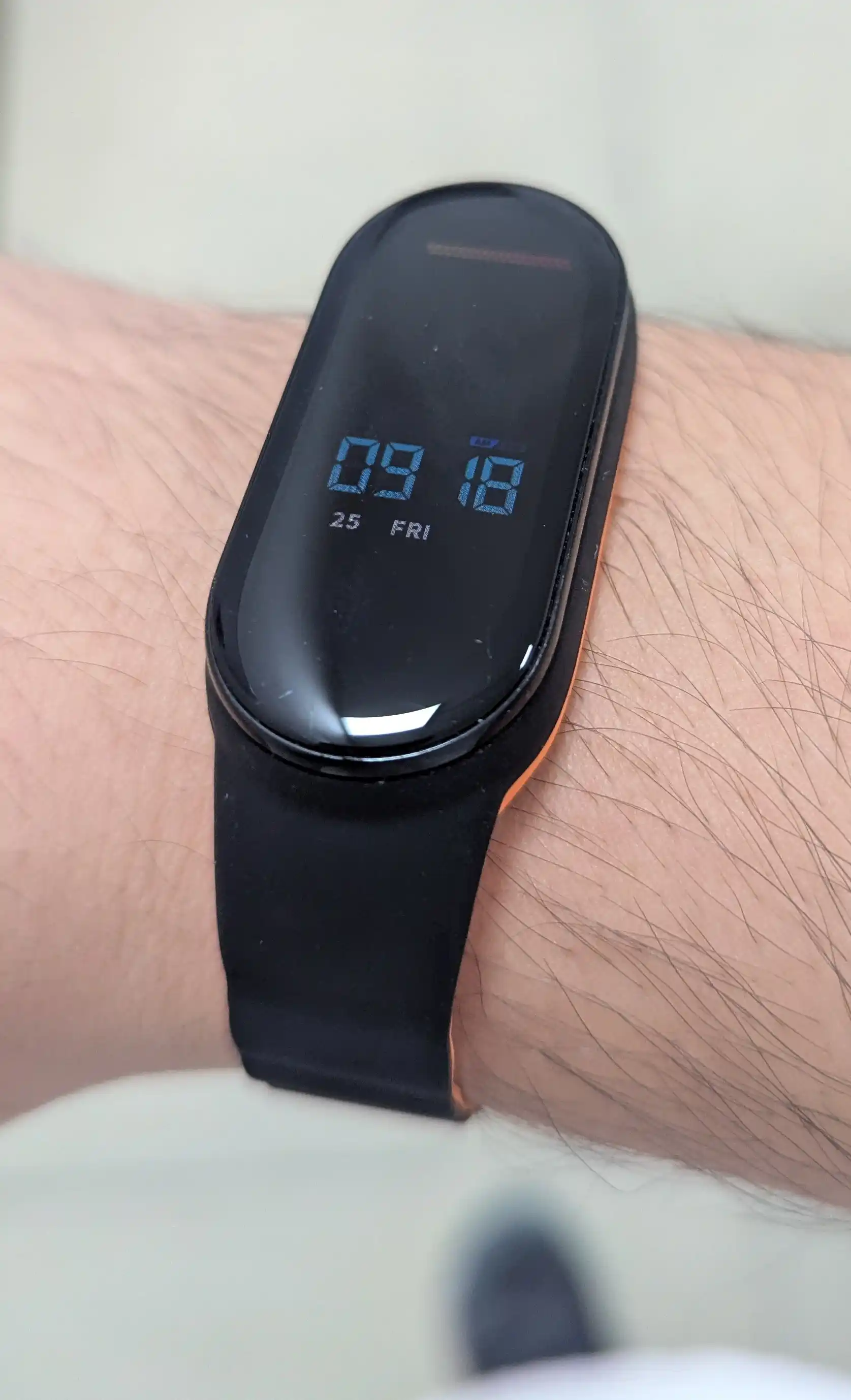 Силиконовый ремешок для Xiaomi Mi Band 5-6-7/8-9-10
