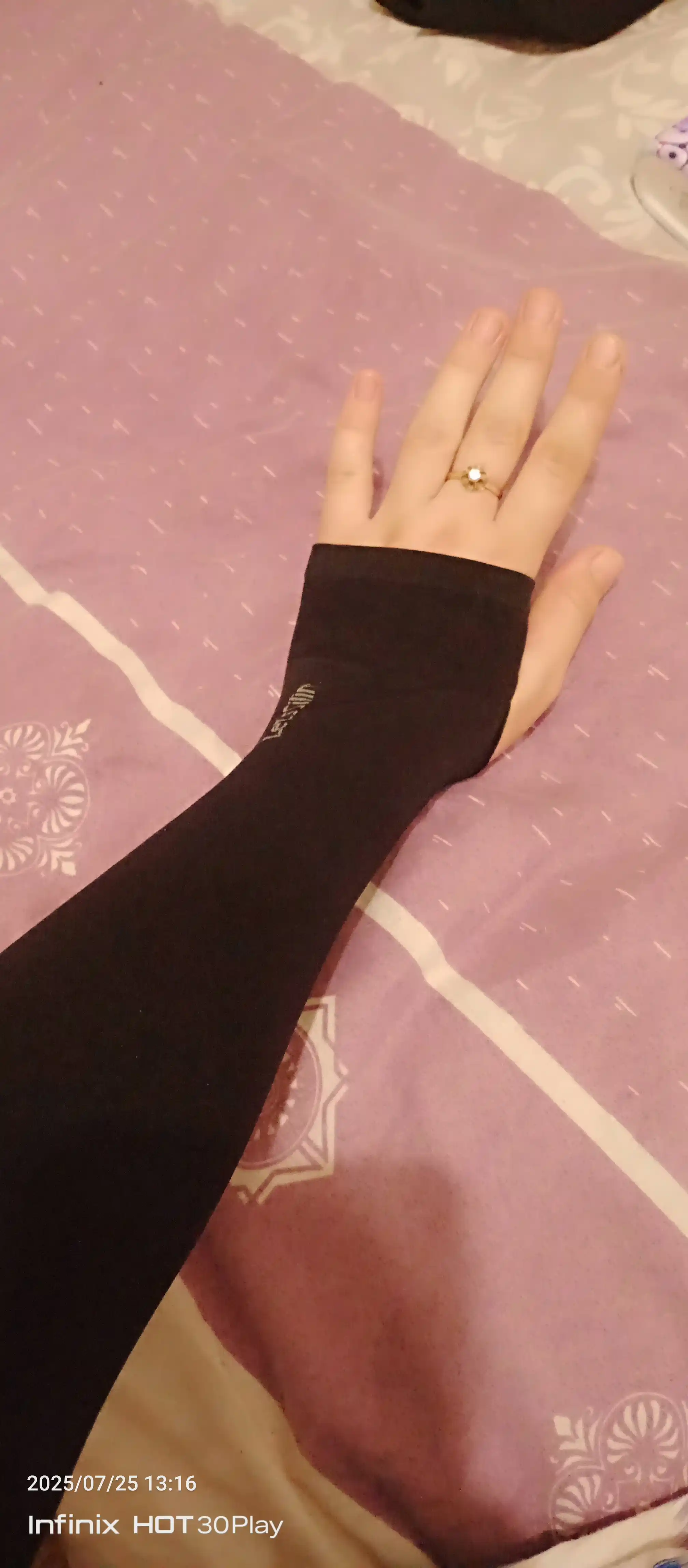 Quyoshdan himoyalovchi yenglar, fitnes uchun, uniseks