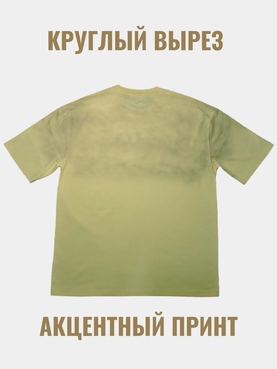 Futbolka oversize, bosma bilan, uslub streetwear