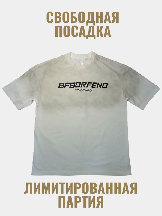 Futbolka oversize, bosma bilan, uslub streetwear