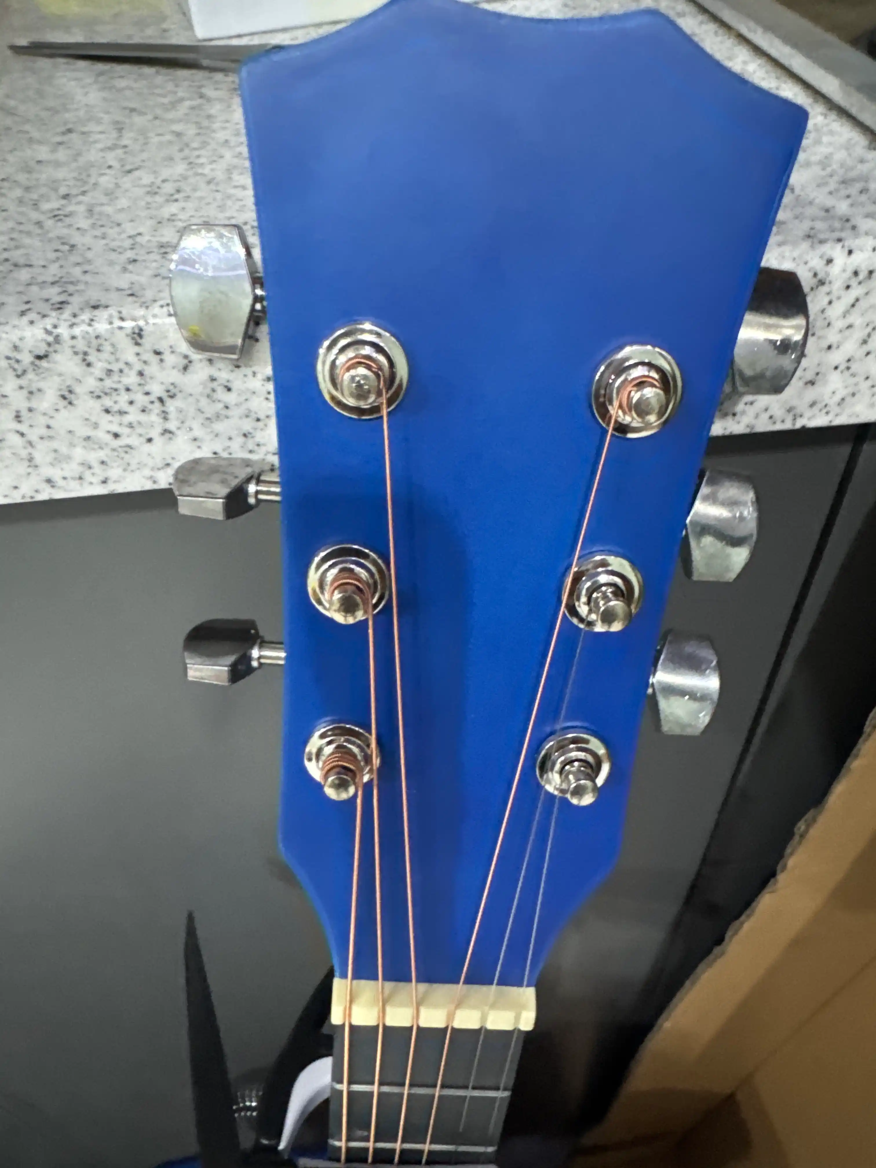 Gitara akustik, 6 torli, to'plam