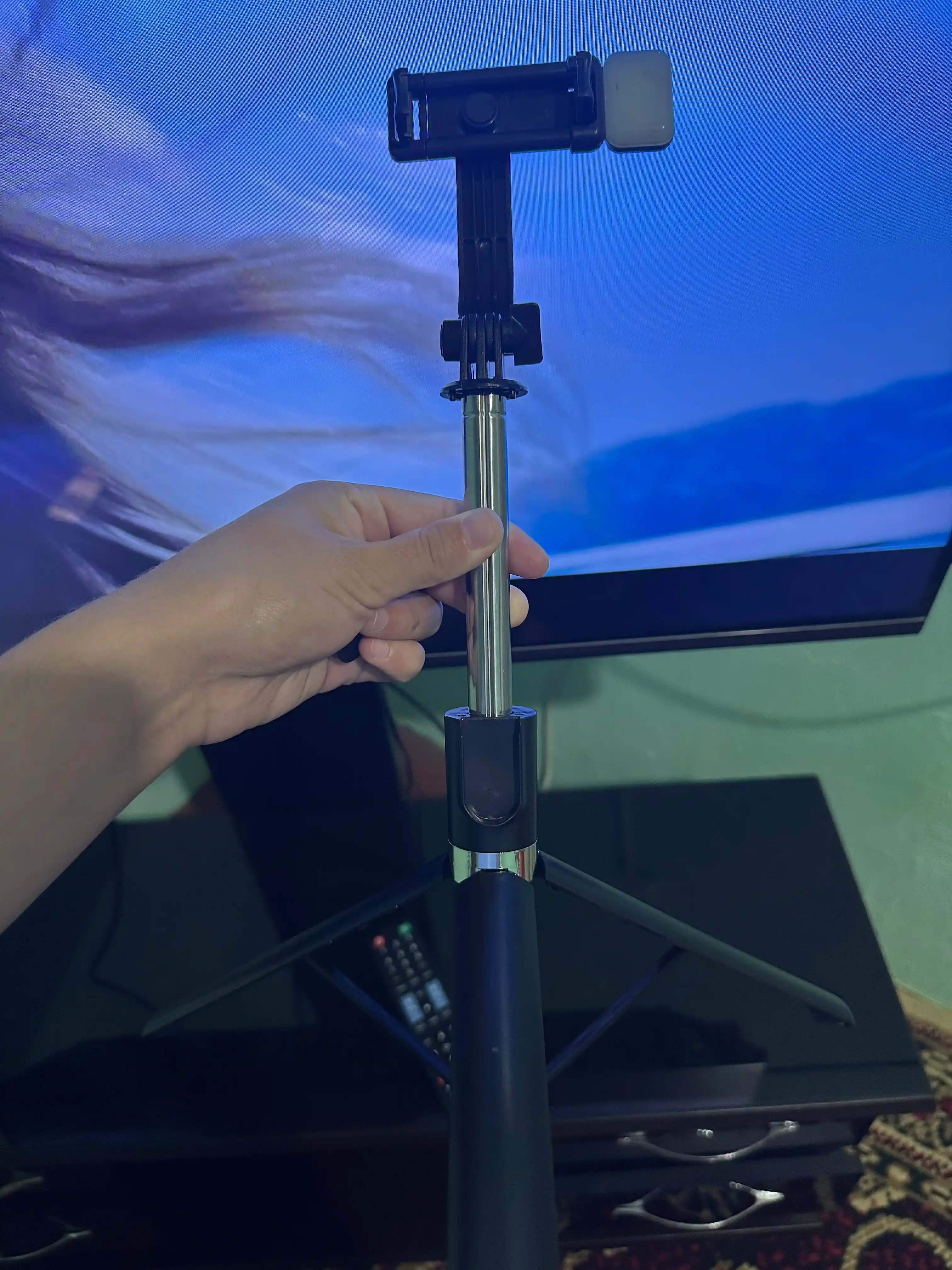 Monopod LED va Bluetooth pulti bilan, smartfonlar, iPhone, Android uchun selfi tayoqchasi