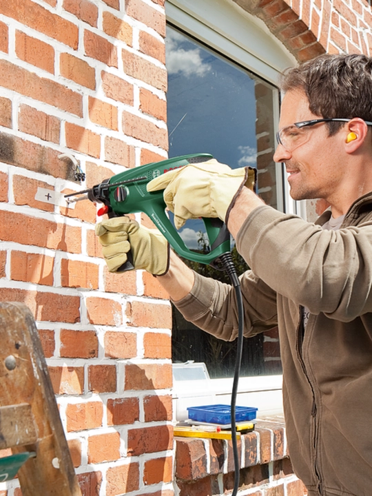 Перфоратор BOSCH PBH 2500 RE