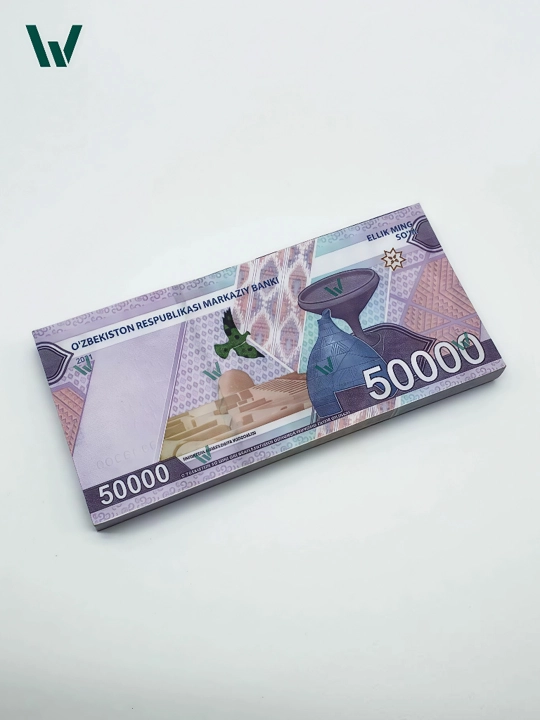 Купюры в сумах для финансовой грамотности детей, 50, 100, 200 тысяч суммов