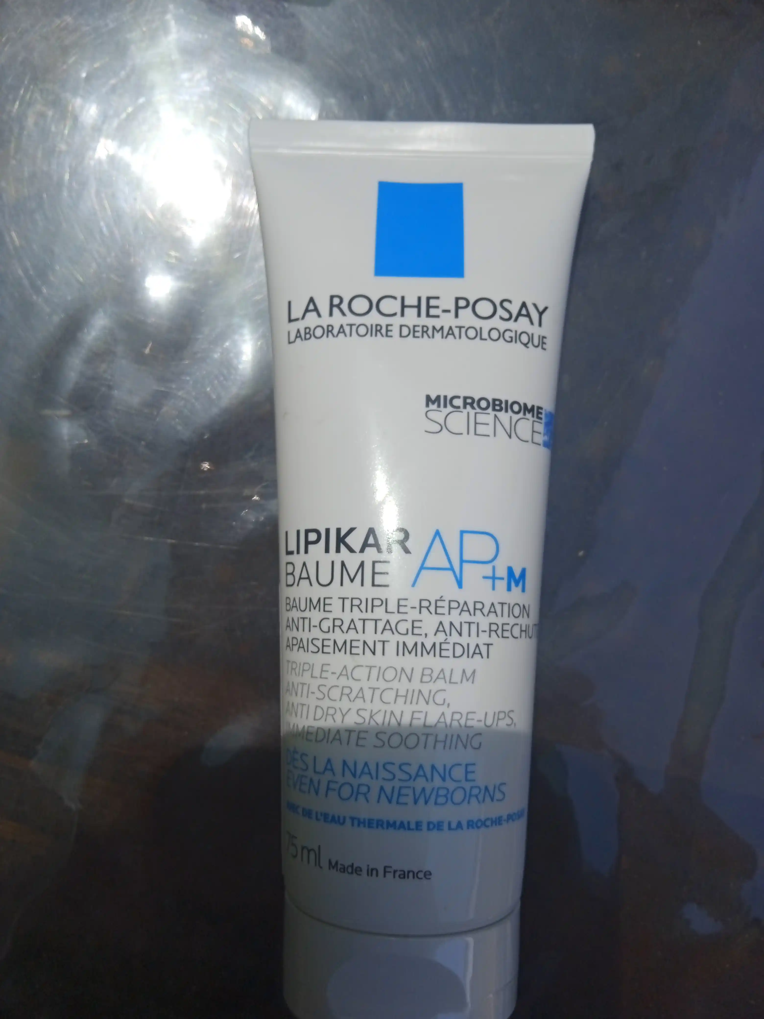 Yuz va badan uchun uch tomonlama ta’sir qiluvchi lipid to‘ldiruvchi balzam LA ROCHE-POSAY LIPIKAR AP+M, 75 ml