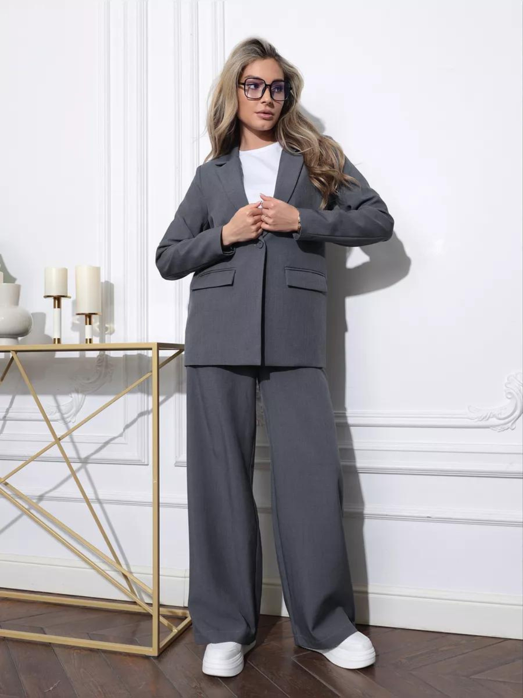 Xarkovda jinsiy massaj Qoshnini sikish haqida hikoyalar