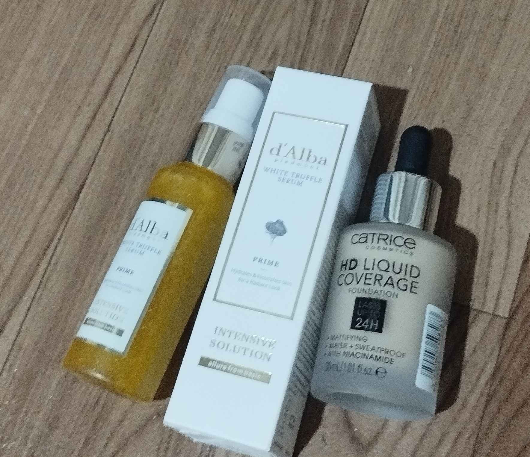 Тональный крем Catrice Liquid Coverage Foundation для лица, cтойкий, c ниацинамидом, 30 мл