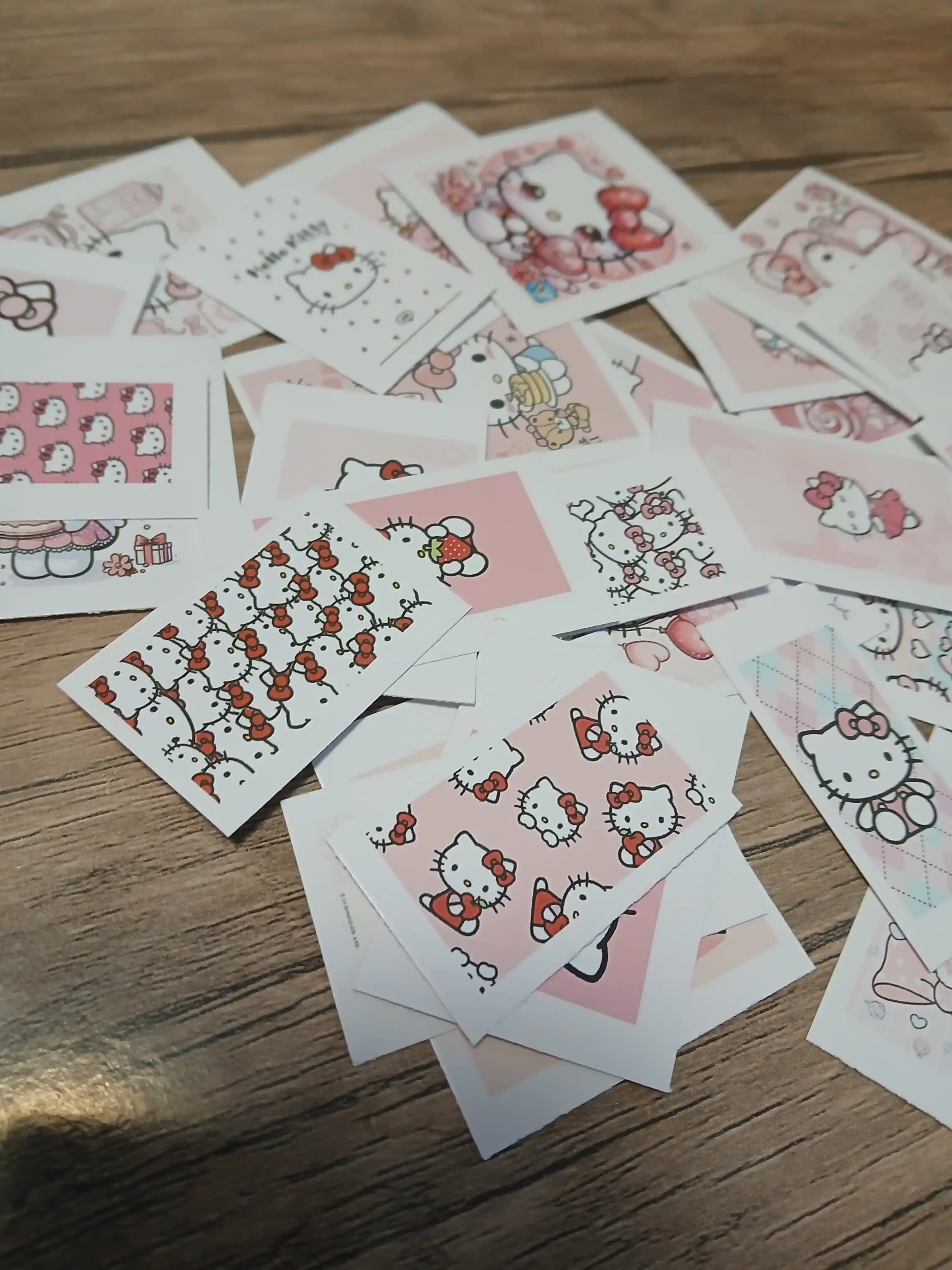 Kuromi stikerlari, 30 dona