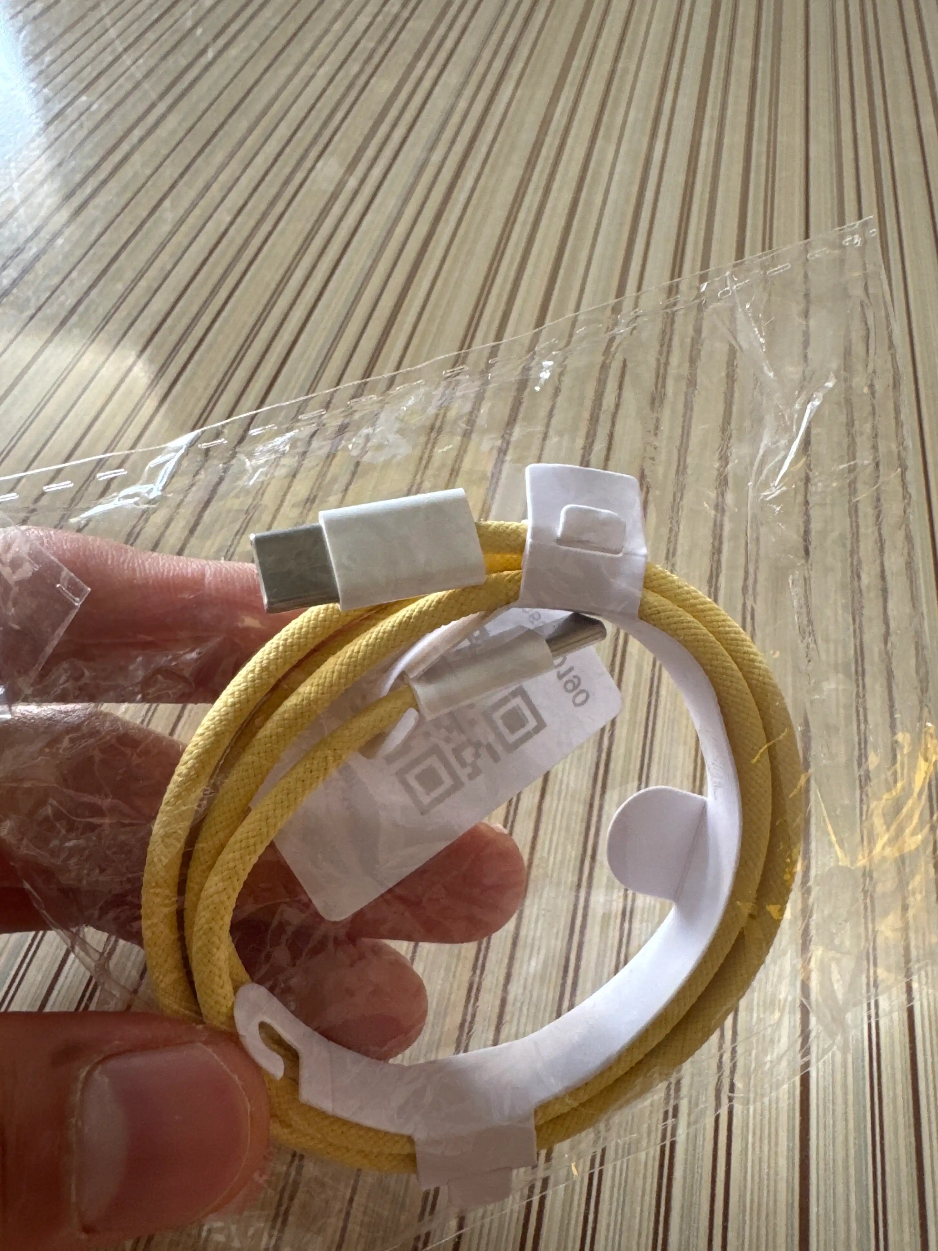 Apple iPhone 15 va Android uchun zaryadlash kabeli, o'ralgan,  Type-c kabeli, 60 W