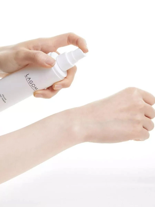 Lagom V vitamini bilan namlantiruvchi toner-mist, 120 ml, 200 ml