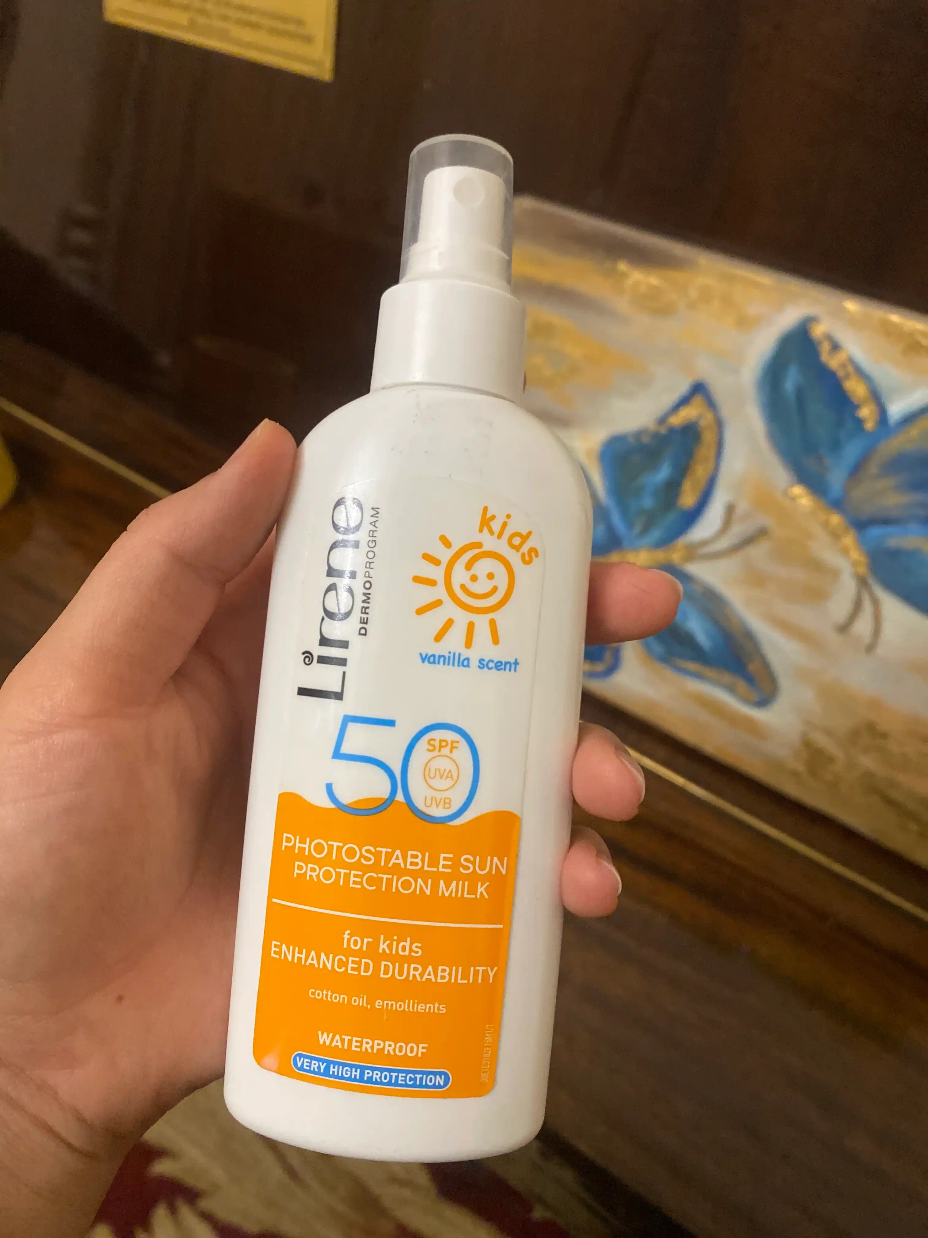 Bolalar uchun quyoshdan himoya qiluvchi tana suti Lirene kids SPF 50, vanilli, 150 ml