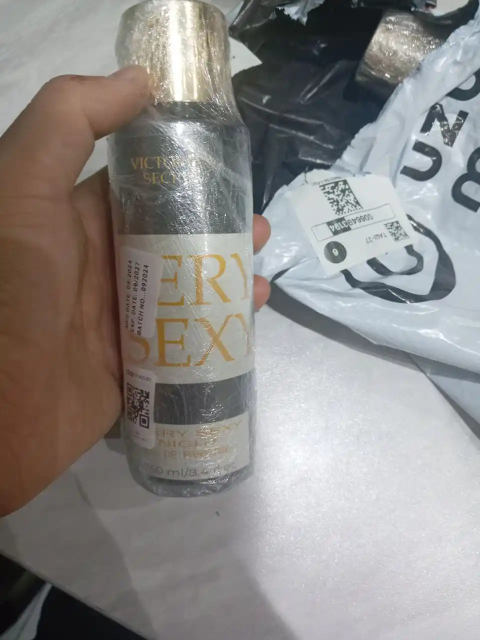 Sprey Victoria Secret Aqua kiss, Tempatation, Shimmer mist, 250 ml
