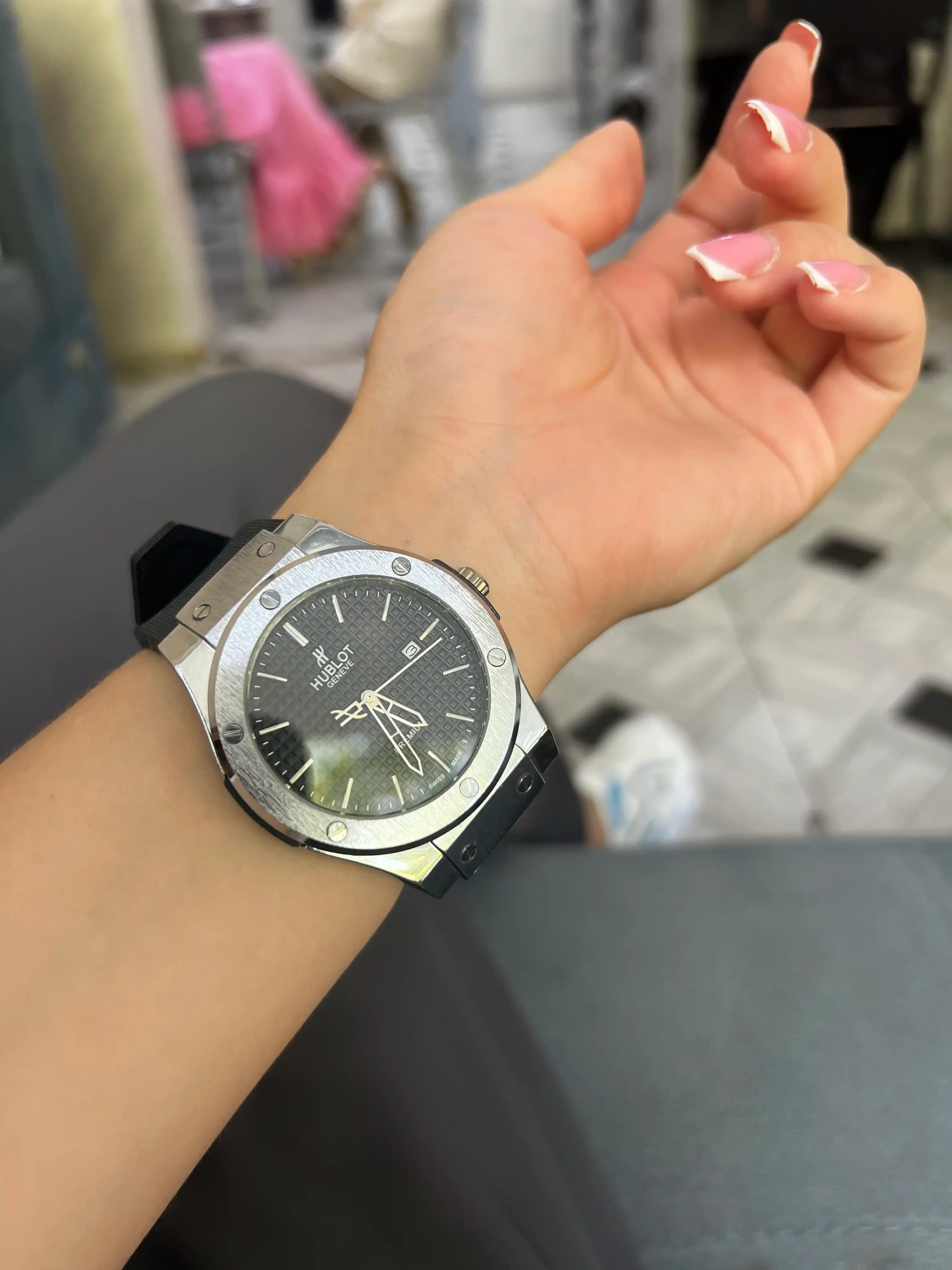 Erkaklar qo'l soati Hublot, har qanday uslubga mos keluvchi universal dizayn, quti bilan