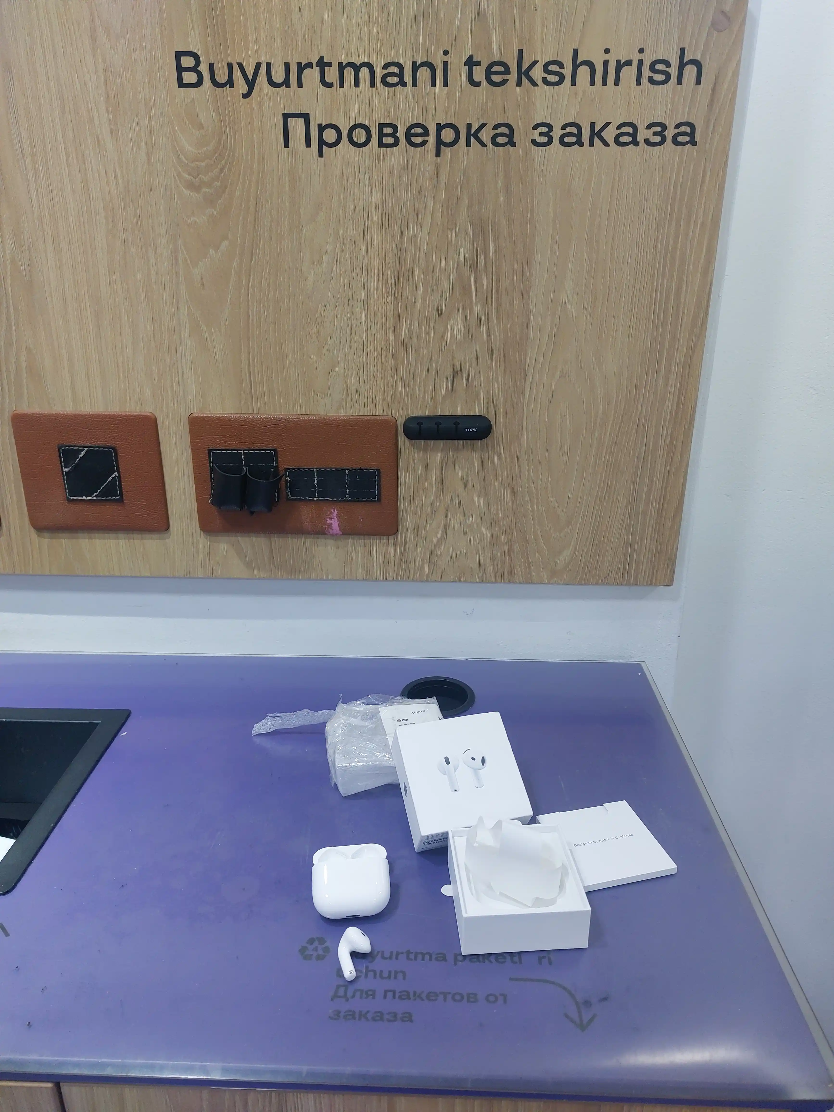 Simsiz quloqchinlar Apple AirPods Pro 2, AirPods 4, AirPods 3, AirPods 2.2 