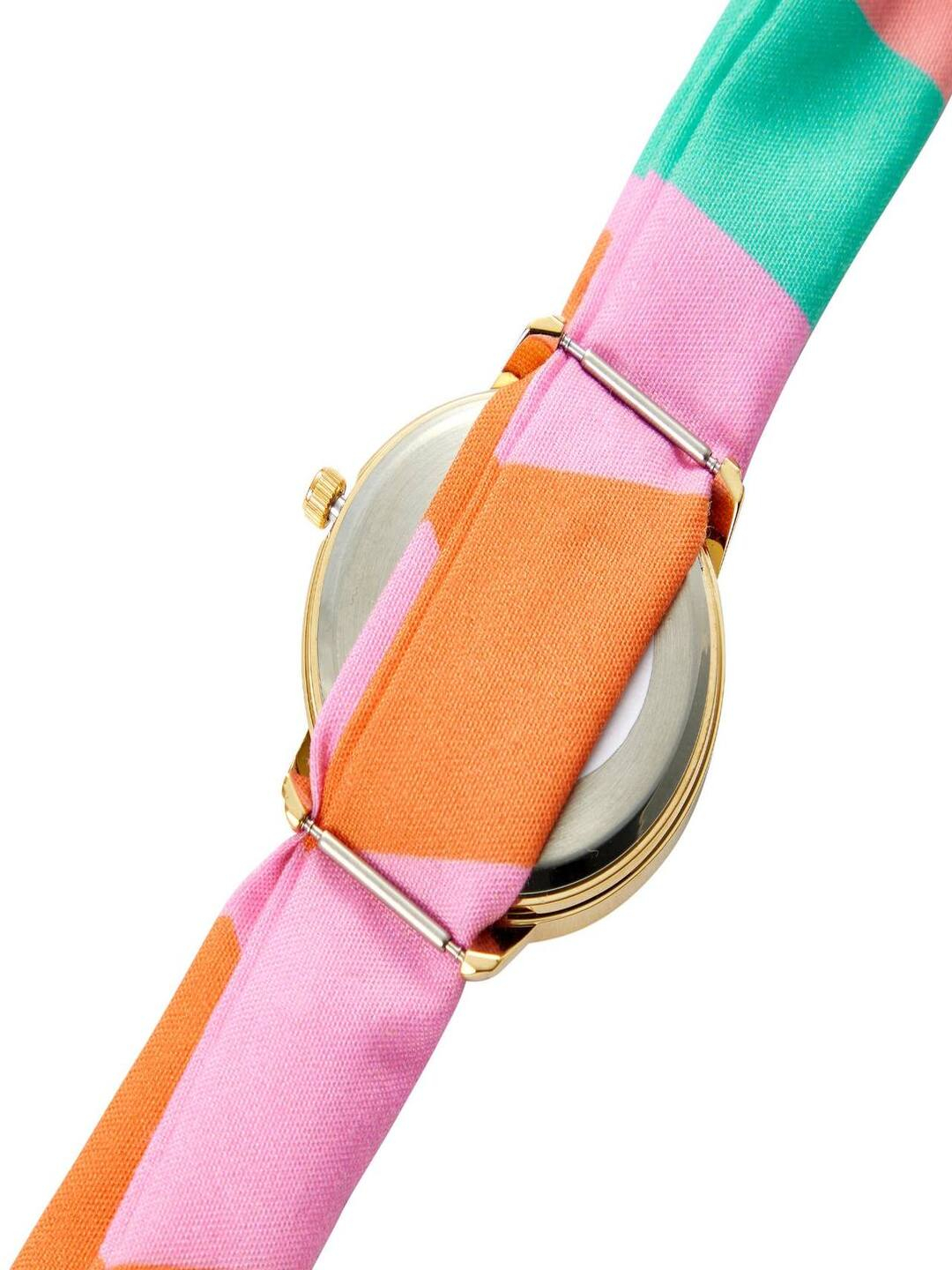 Tasmali gozallarning fotosuratlari Tasmali gozallarning fotosuratlari