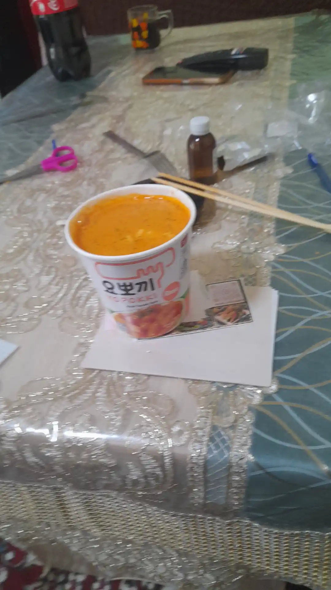 Рисовые палочки Yopokki Halal Rose Toppoki Cup (острые), 120 г *